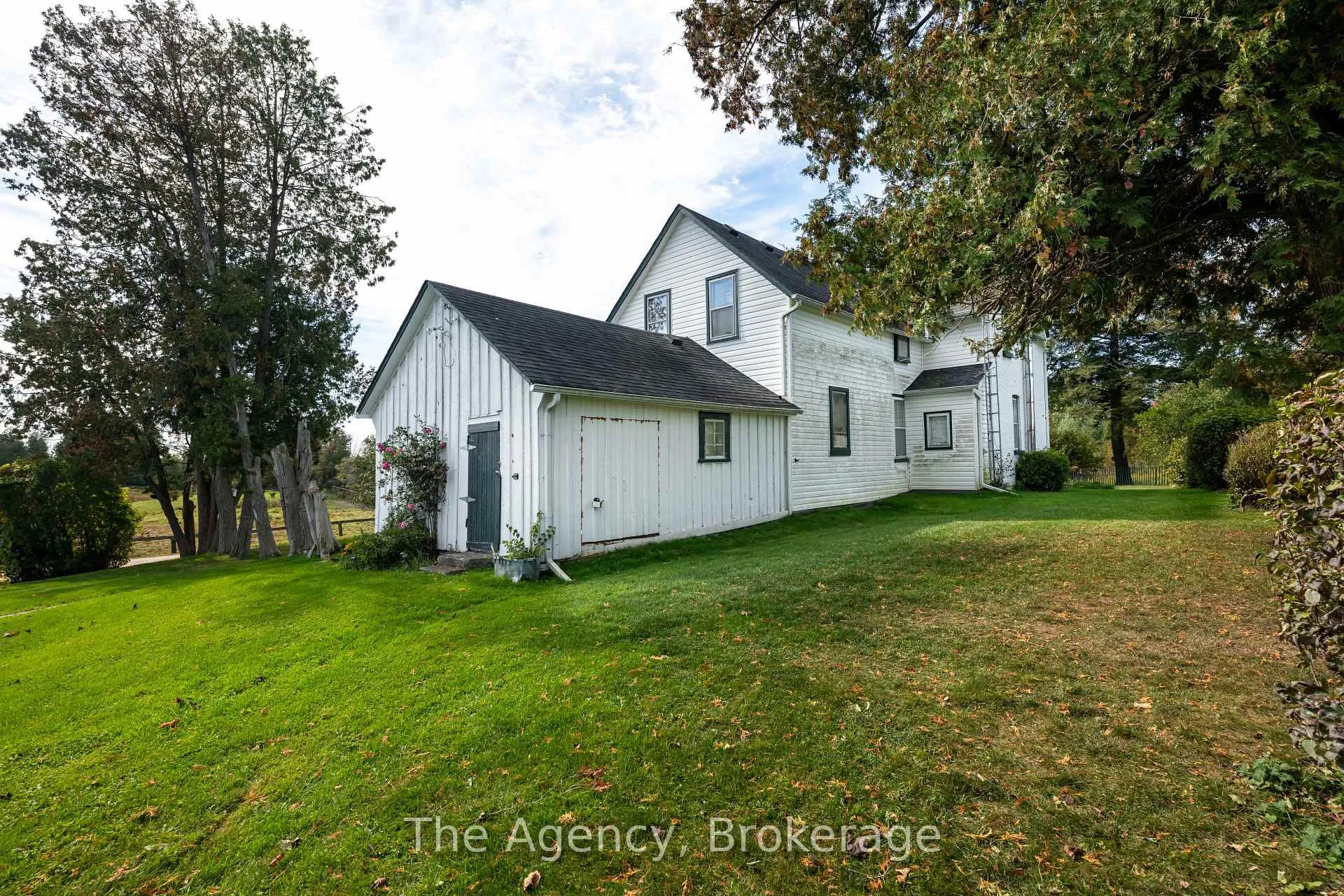 Photo 29 of 5150 17 Side Road, King, Schomberg — HOMEH