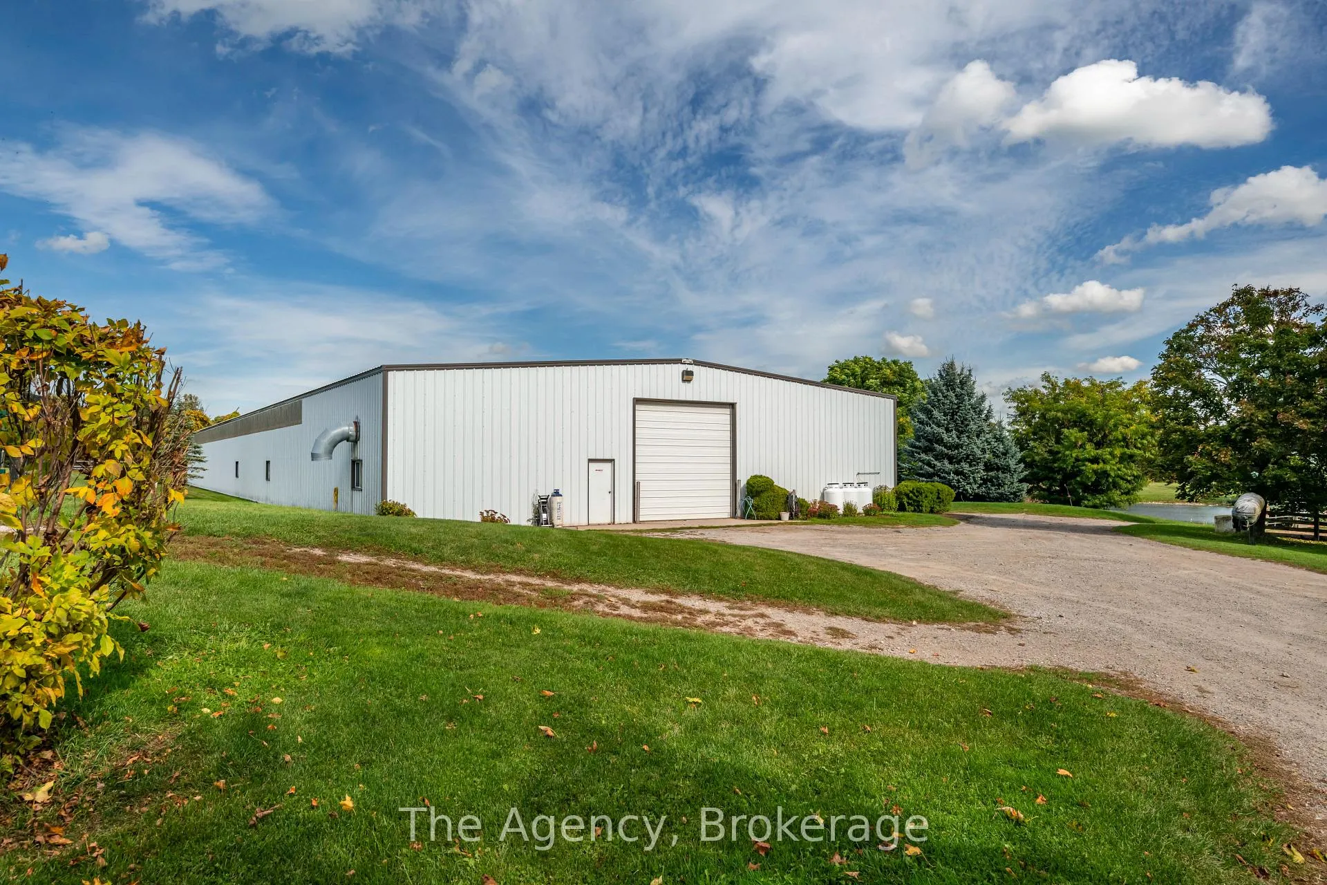 Photo 30 of 5150 17 Side Road, King, Schomberg — HOMEH