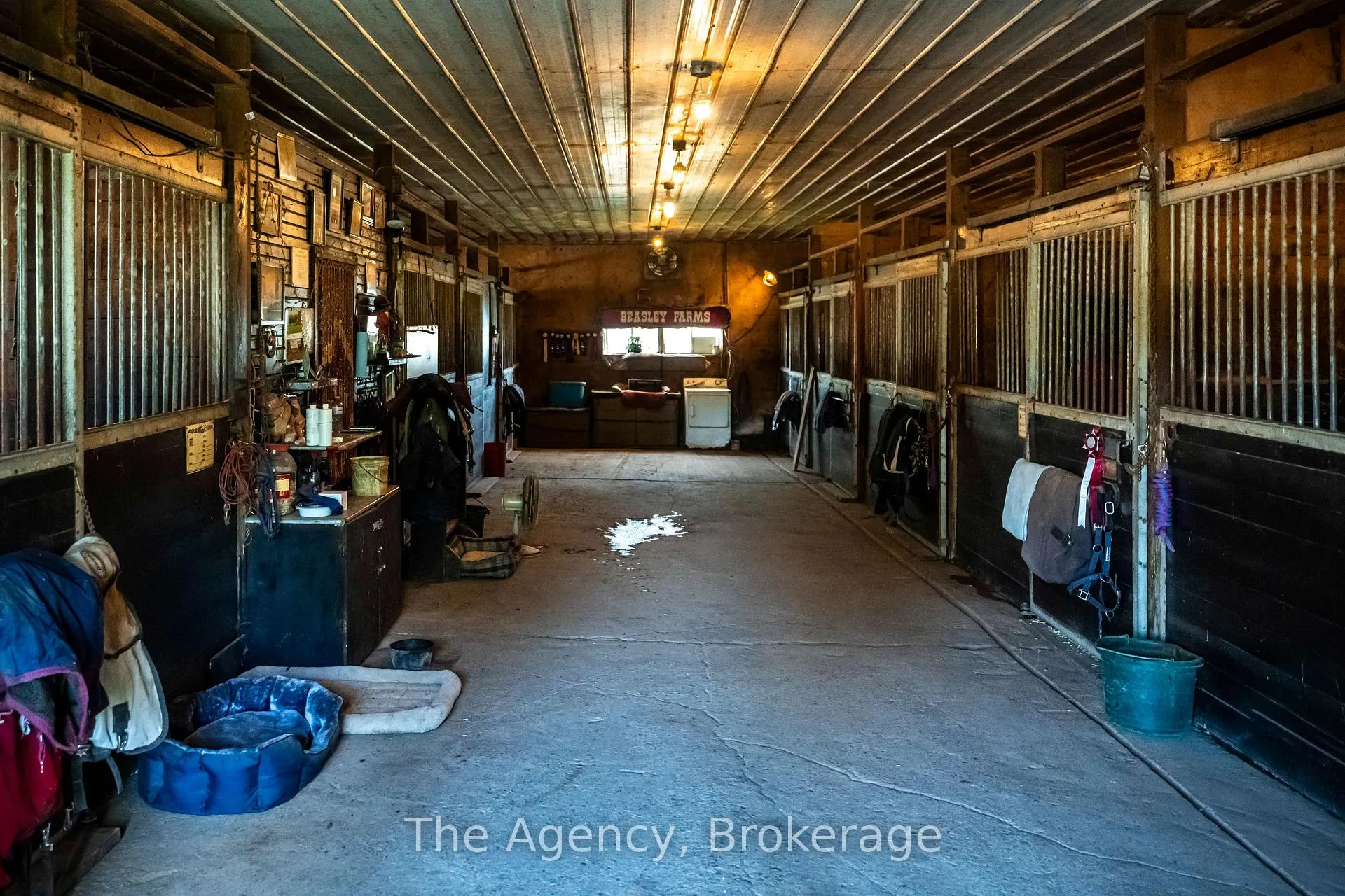 Photo 36 of 5150 17 Side Road, King, Schomberg — HOMEH