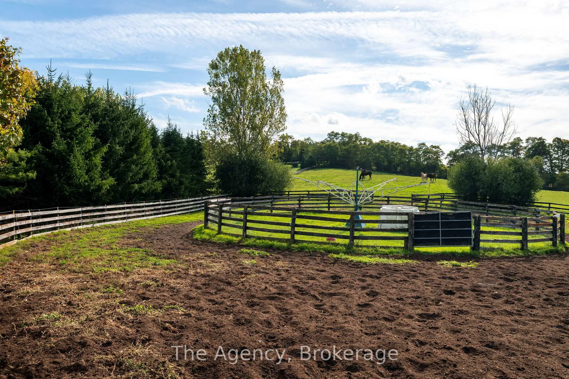 Photo 42 of 5150 17 Side Road, King, Schomberg — HOMEH