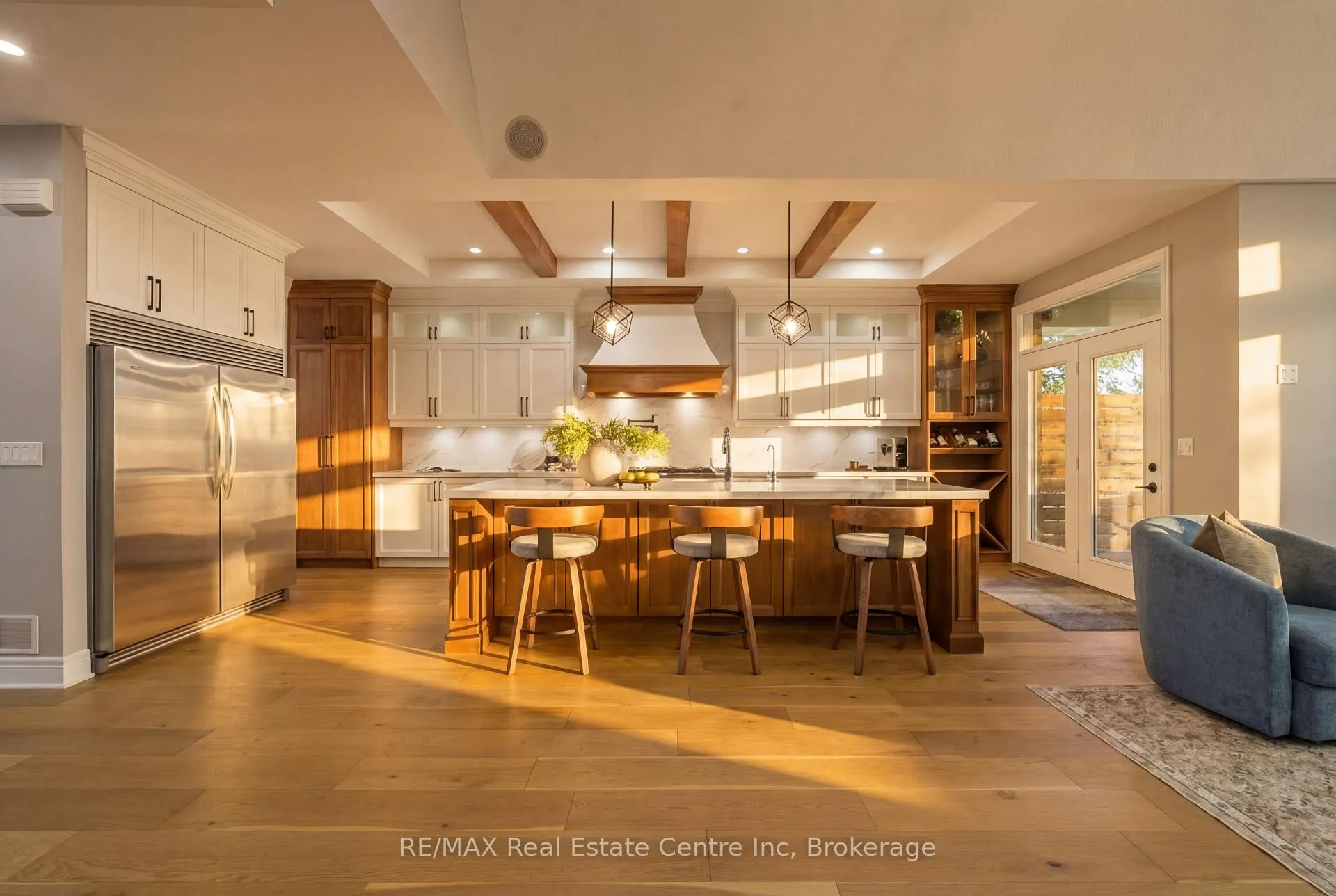 Photo 2 of 102 Kortright Road E, Guelph, Kortright East — HOMEH