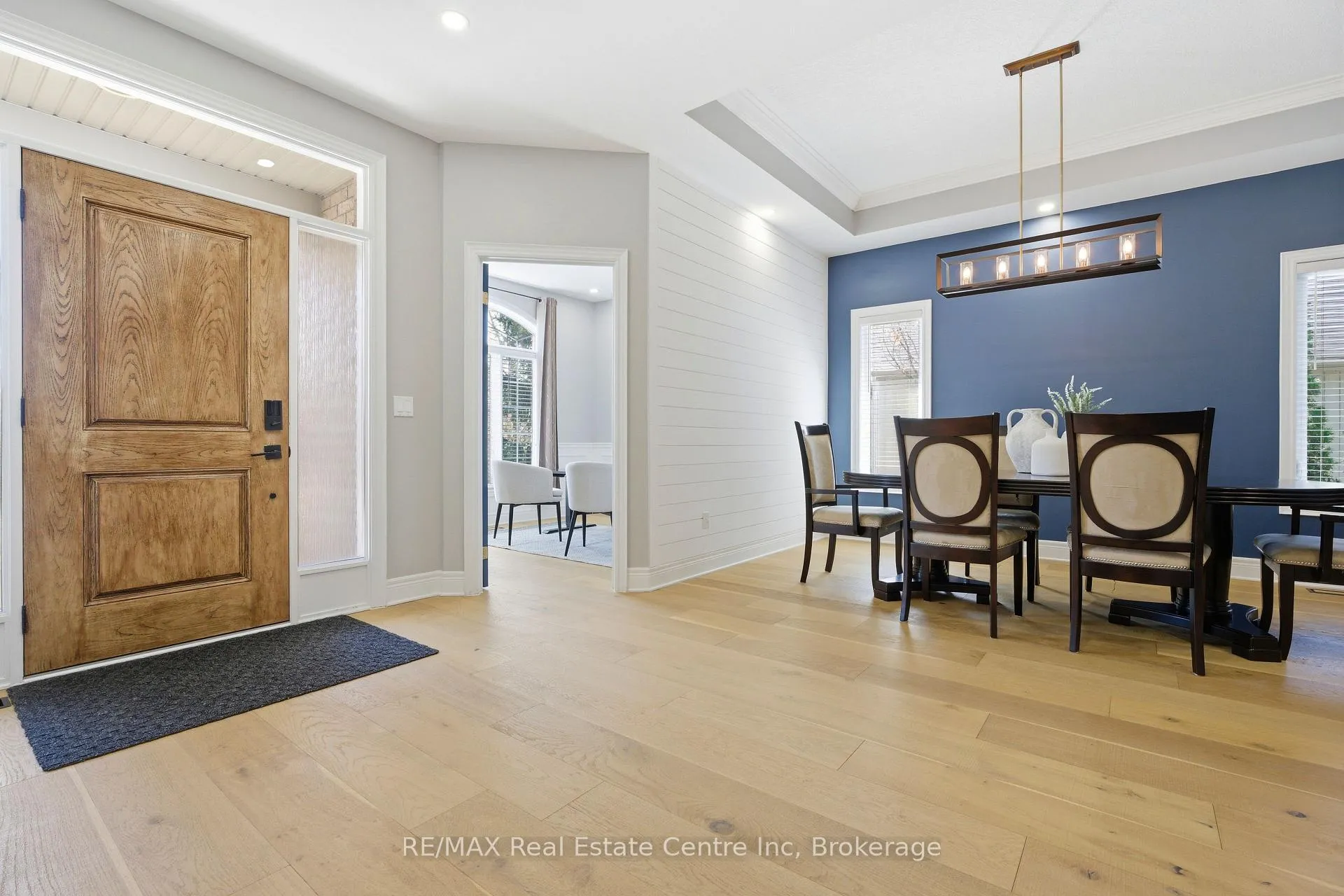 Photo 7 of 102 Kortright Road E, Guelph, Kortright East — HOMEH
