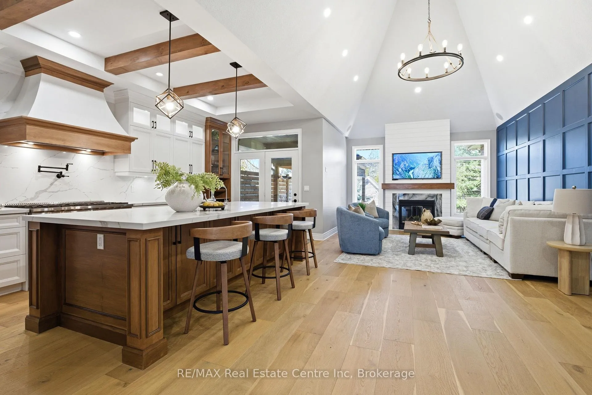 Photo 10 of 102 Kortright Road E, Guelph, Kortright East — HOMEH