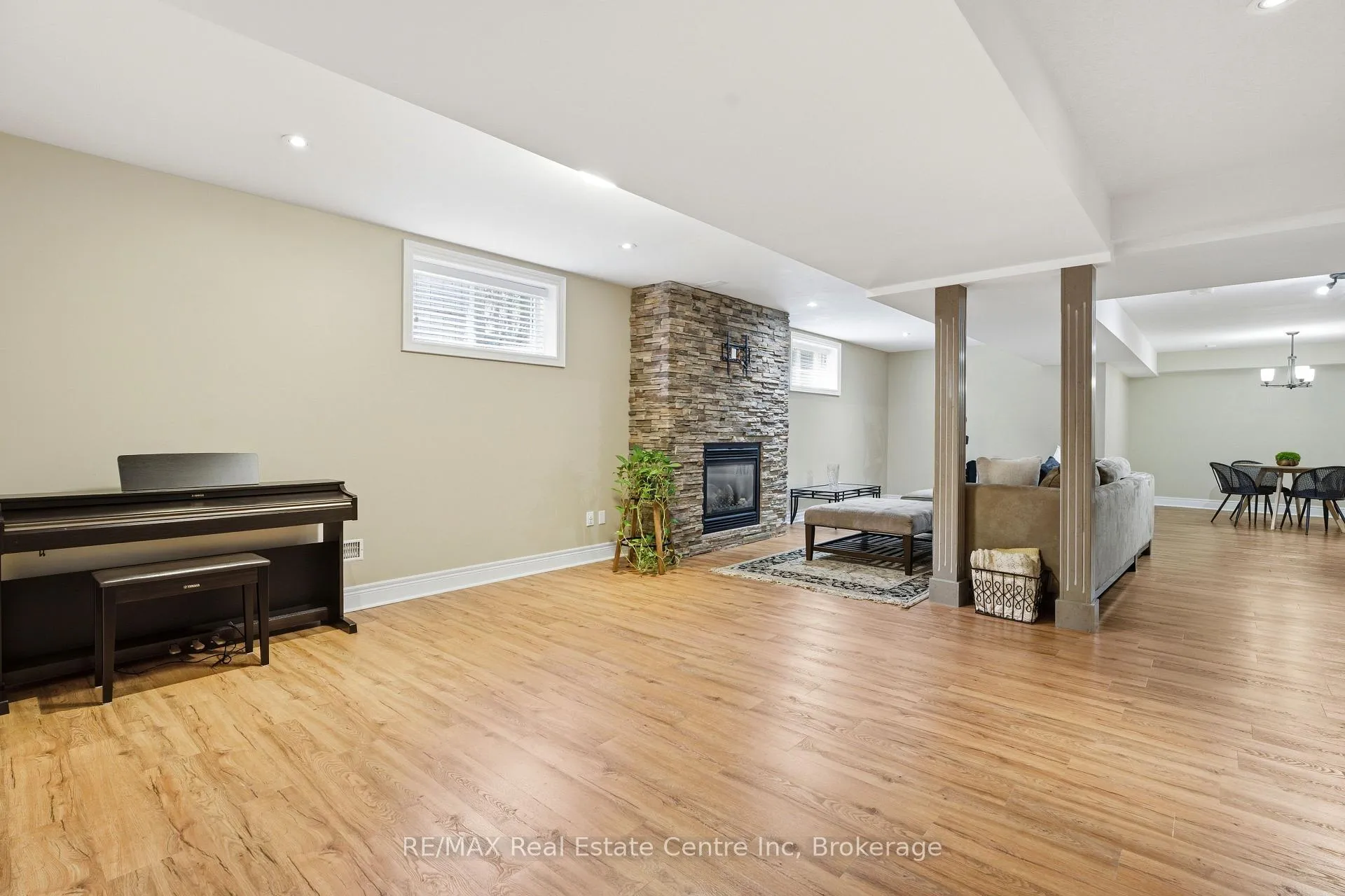 Photo 35 of 102 Kortright Road E, Guelph, Kortright East — HOMEH