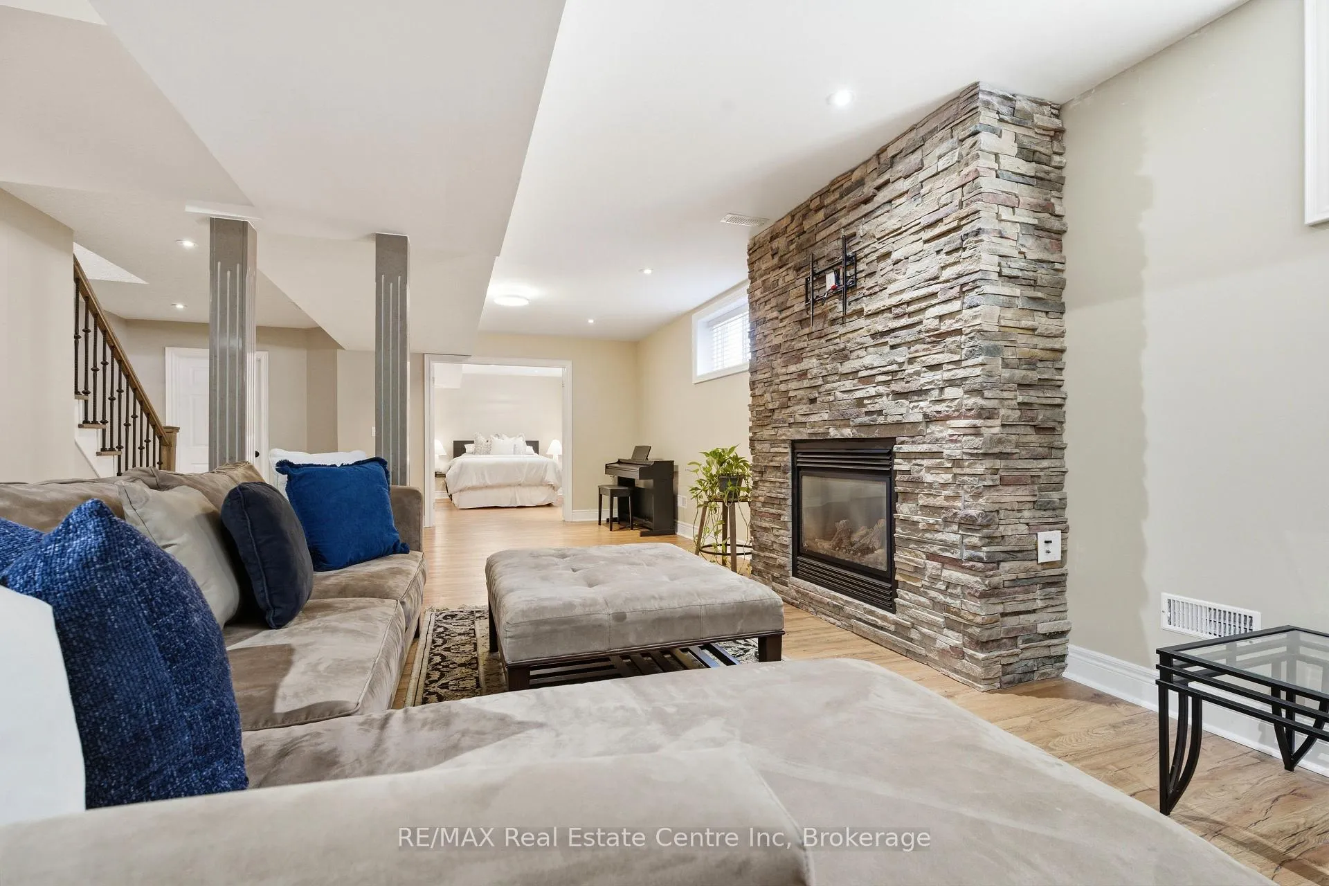 Photo 36 of 102 Kortright Road E, Guelph, Kortright East — HOMEH