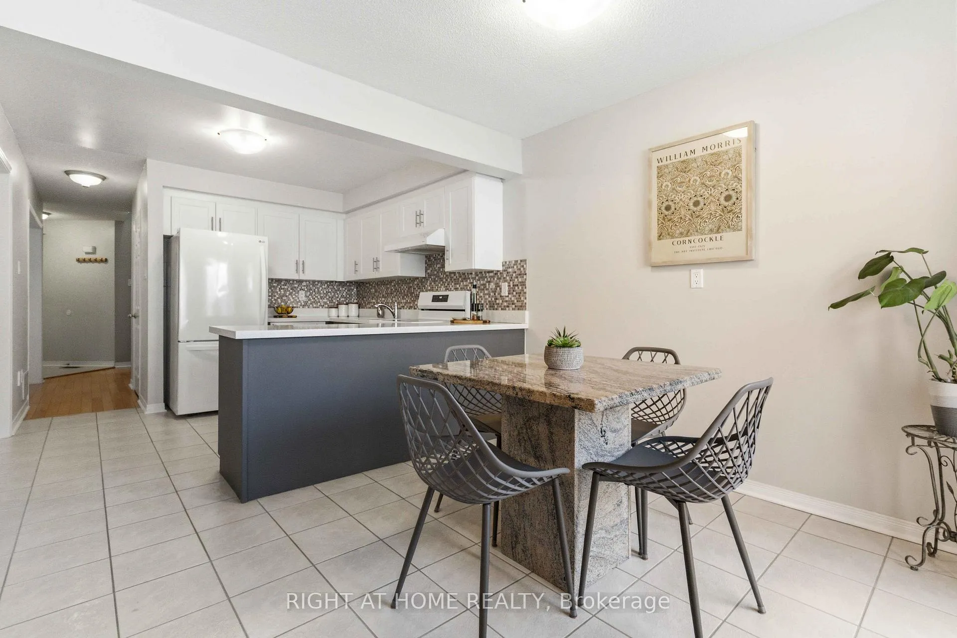 Photo 12 of 39 Davies Crescent, Whitby, Pringle Creek — HOMEH