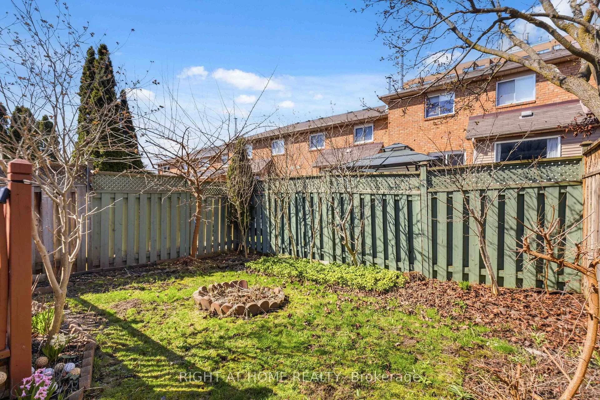 Photo 28 of 39 Davies Crescent, Whitby, Pringle Creek — HOMEH