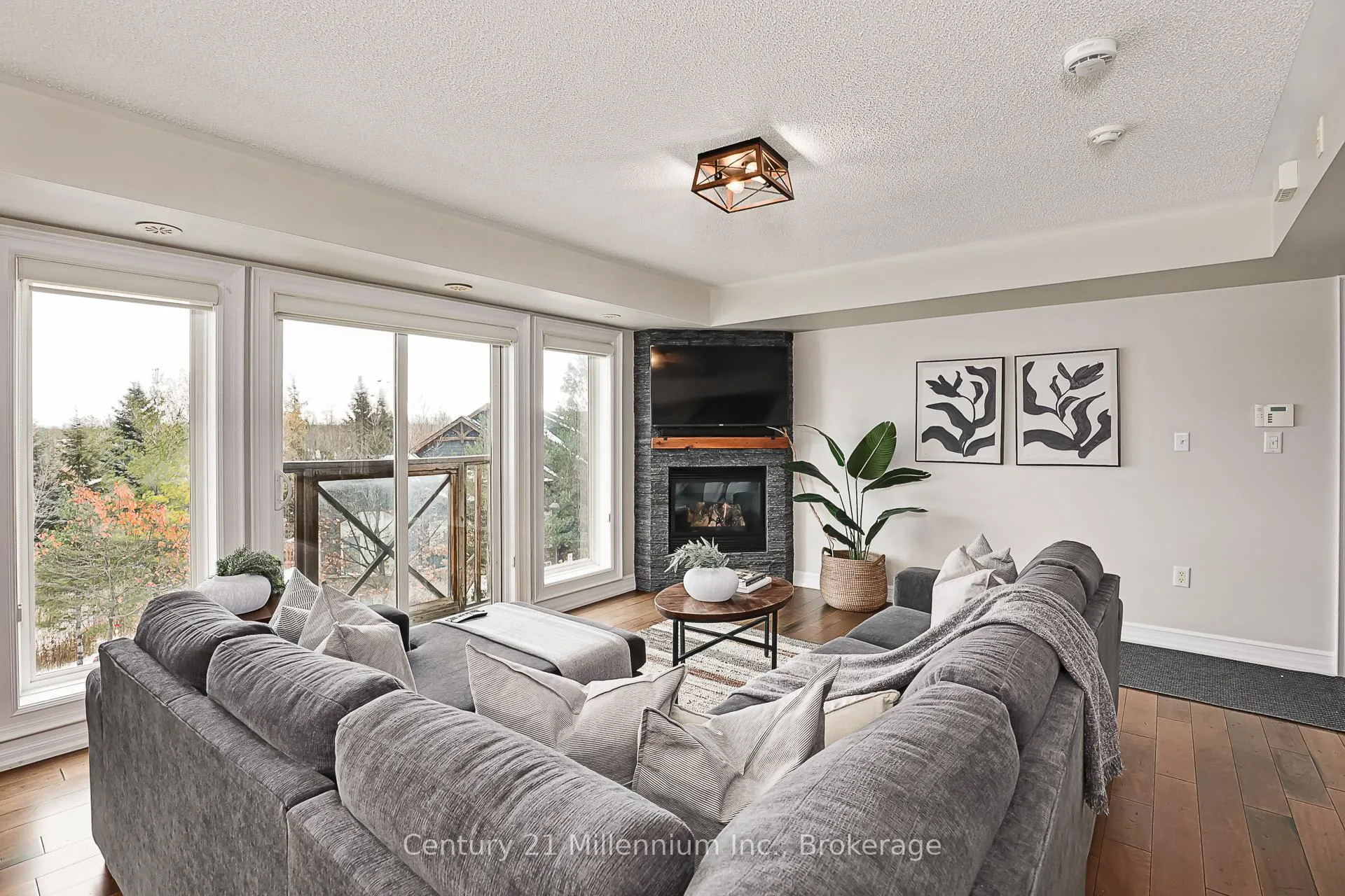 Photo 7 of Unit 201, 6 Joseph Trail, Collingwood — HOMEH