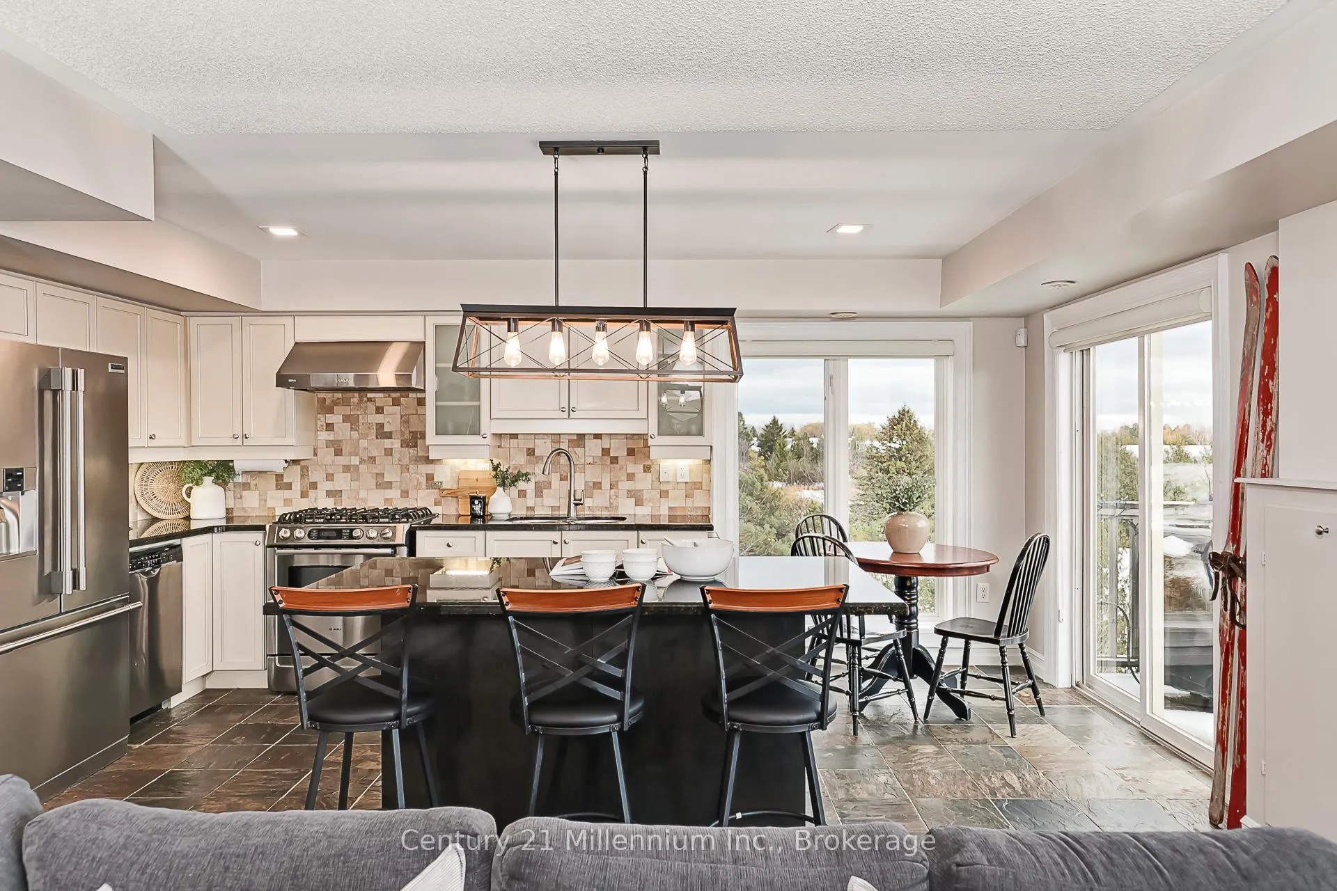 Photo 9 of Unit 201, 6 Joseph Trail, Collingwood — HOMEH