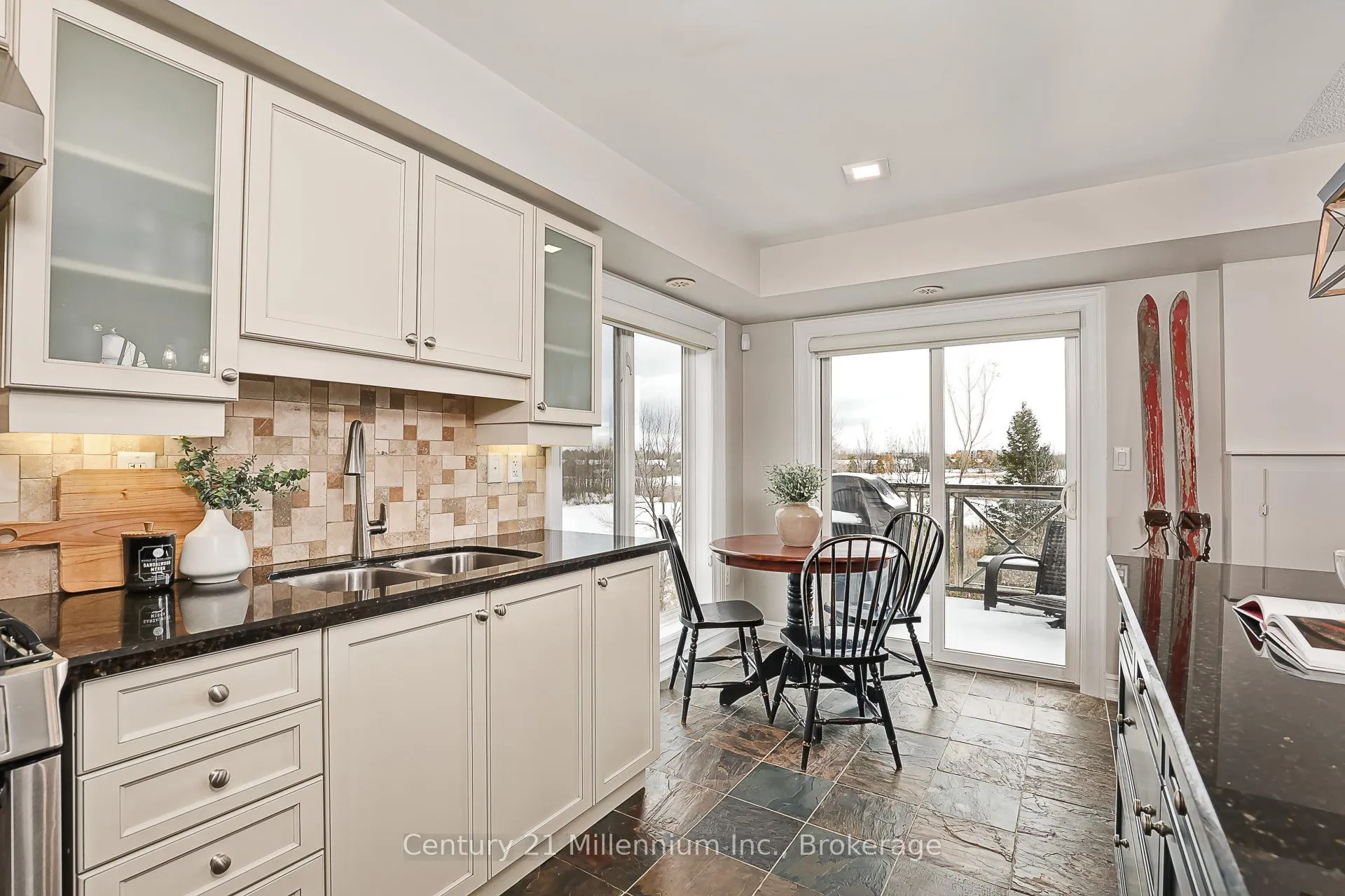 Photo 14 of Unit 201, 6 Joseph Trail, Collingwood — HOMEH