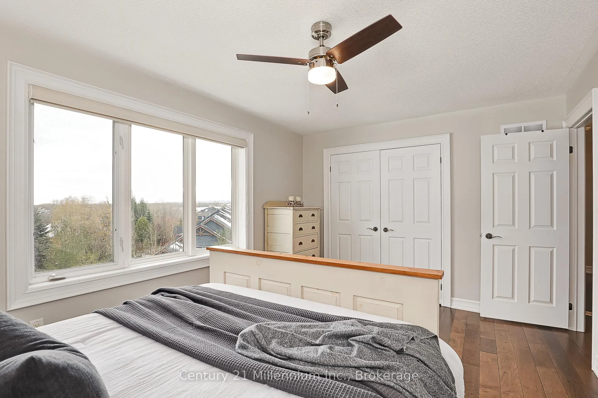 Photo 23 of Unit 201, 6 Joseph Trail, Collingwood — HOMEH