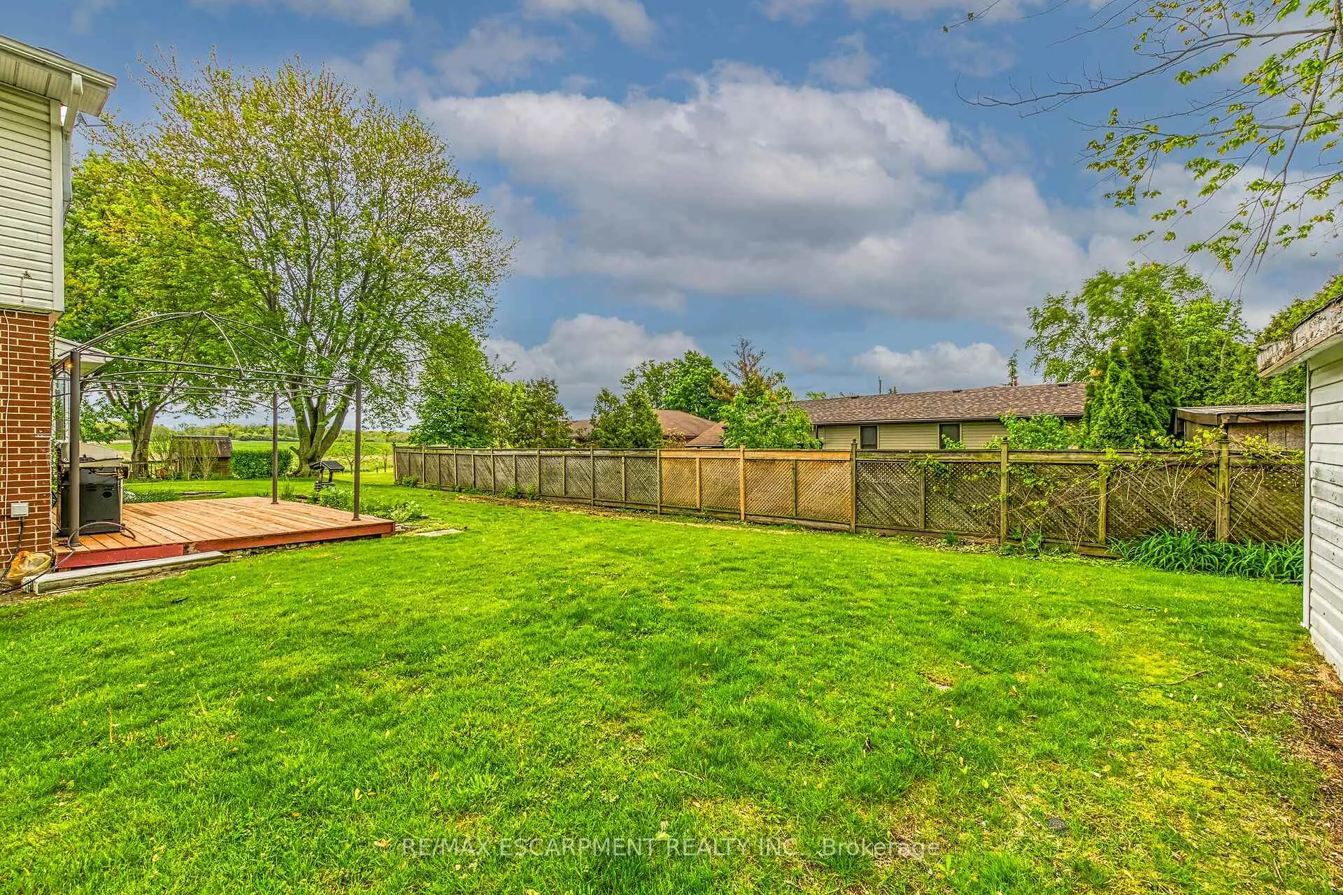 Photo 40 of 42 Nelles Street E, Haldimand — HOMEH