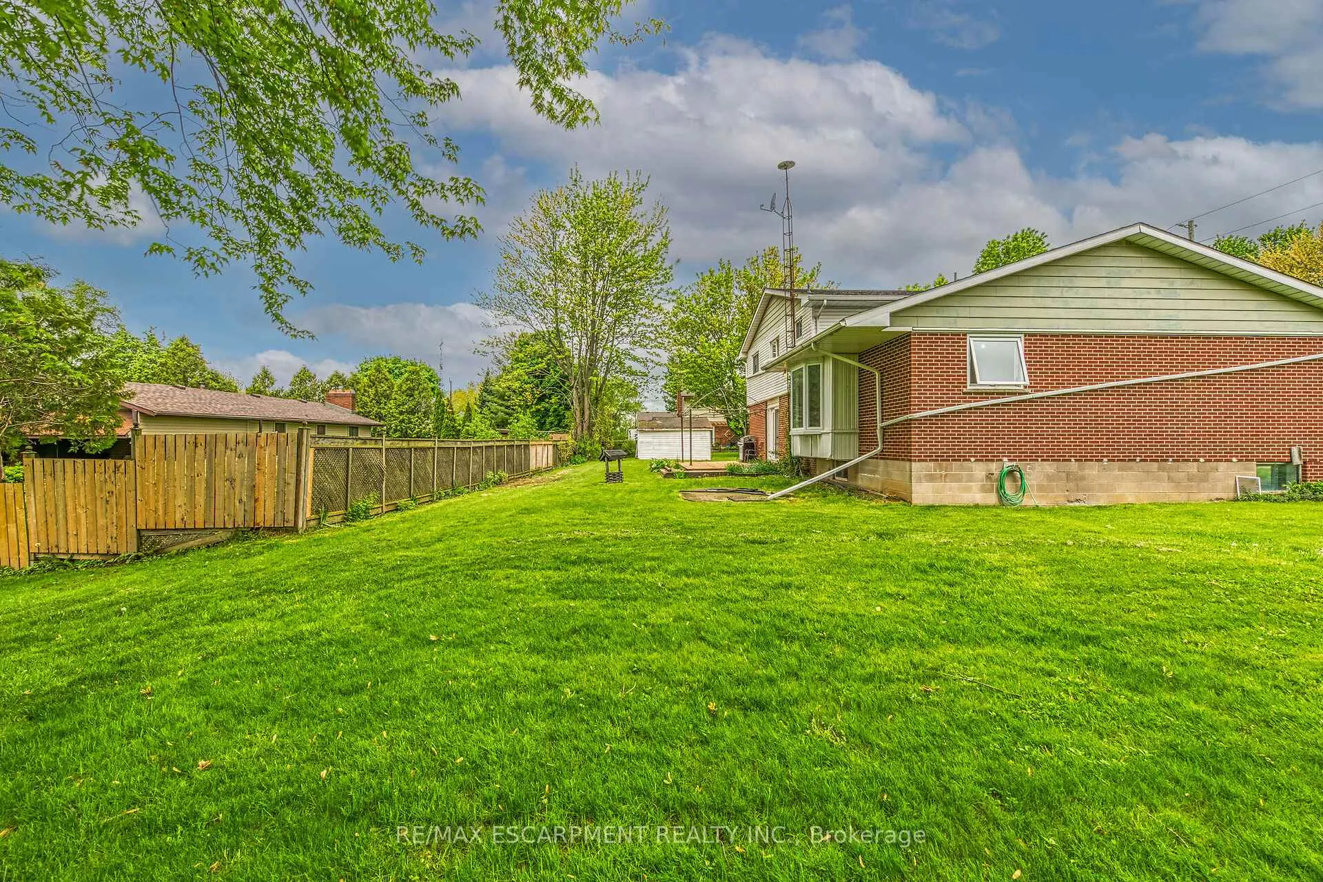 Photo 42 of 42 Nelles Street E, Haldimand — HOMEH