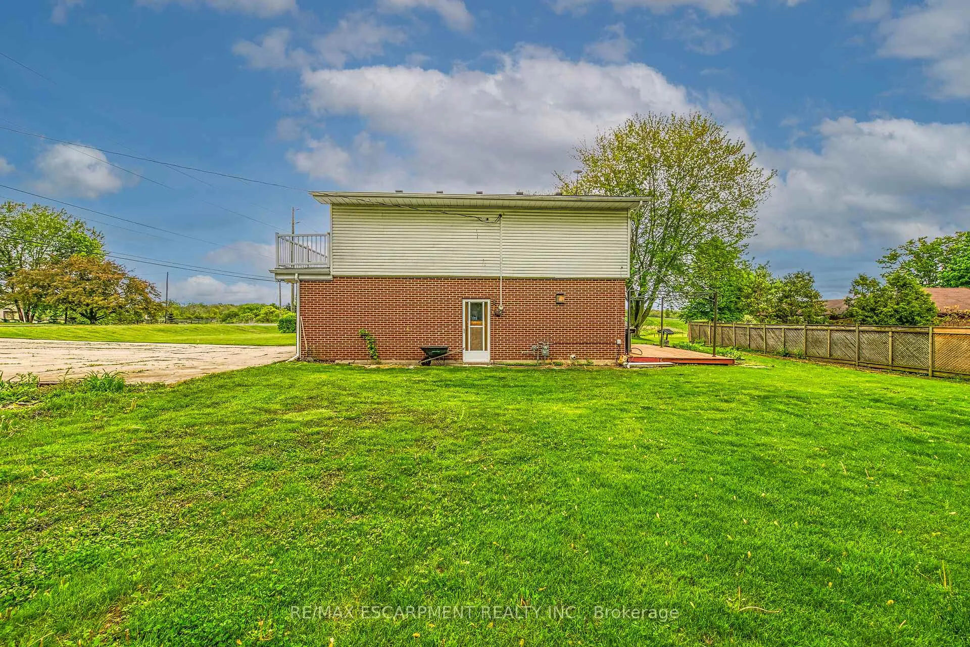 Photo 43 of 42 Nelles Street E, Haldimand — HOMEH