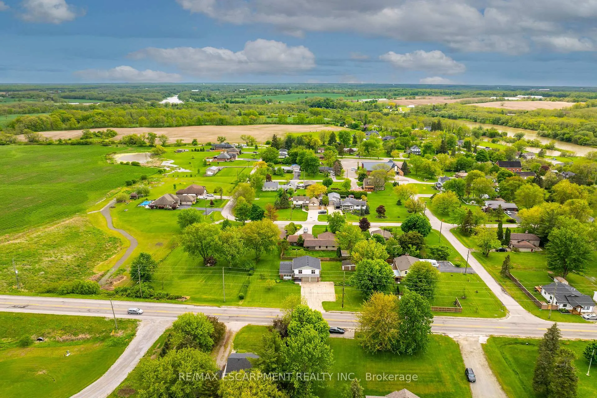 Photo 50 of 42 Nelles Street E, Haldimand — HOMEH