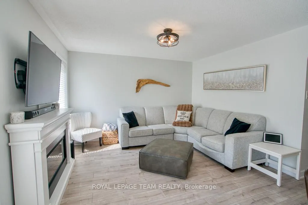 Photo 9 of 129 Maestro Avenue, Ottawa, Stittsville (North) — HOMEH