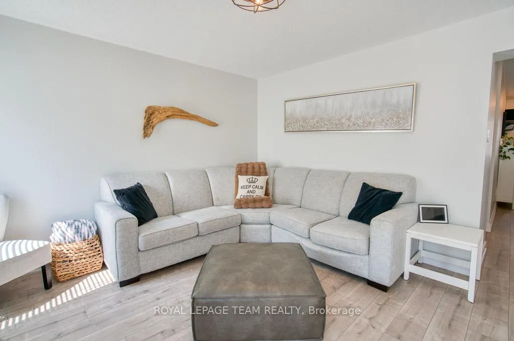 Photo 10 of 129 Maestro Avenue, Ottawa, Stittsville (North) — HOMEH
