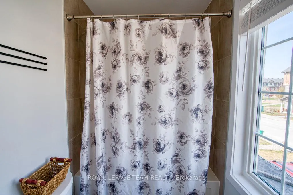 Photo 26 of 129 Maestro Avenue, Ottawa, Stittsville (North) — HOMEH