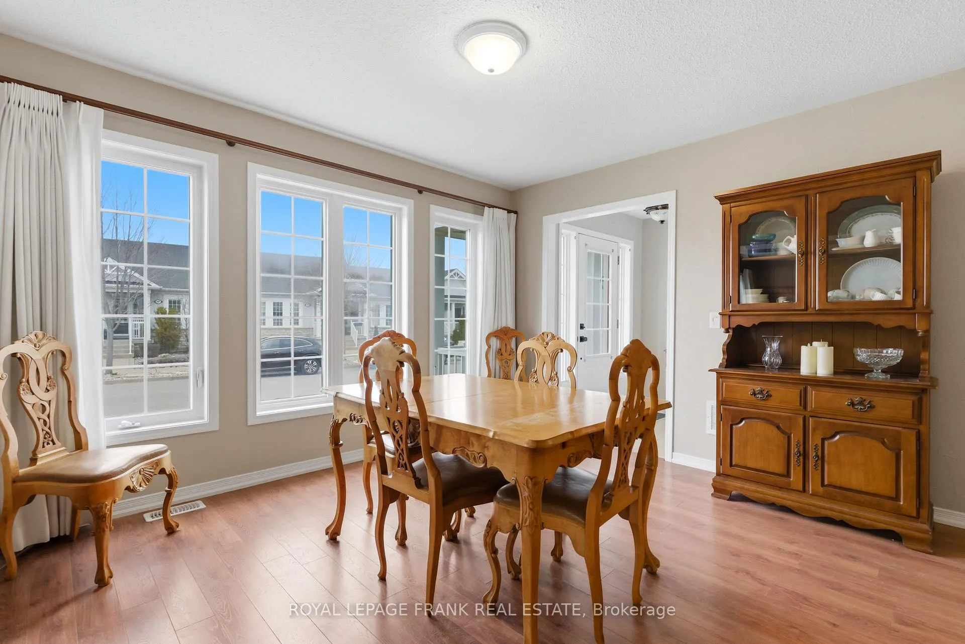 Photo 3 of 721 Henderson Drive, Cobourg — HOMEH
