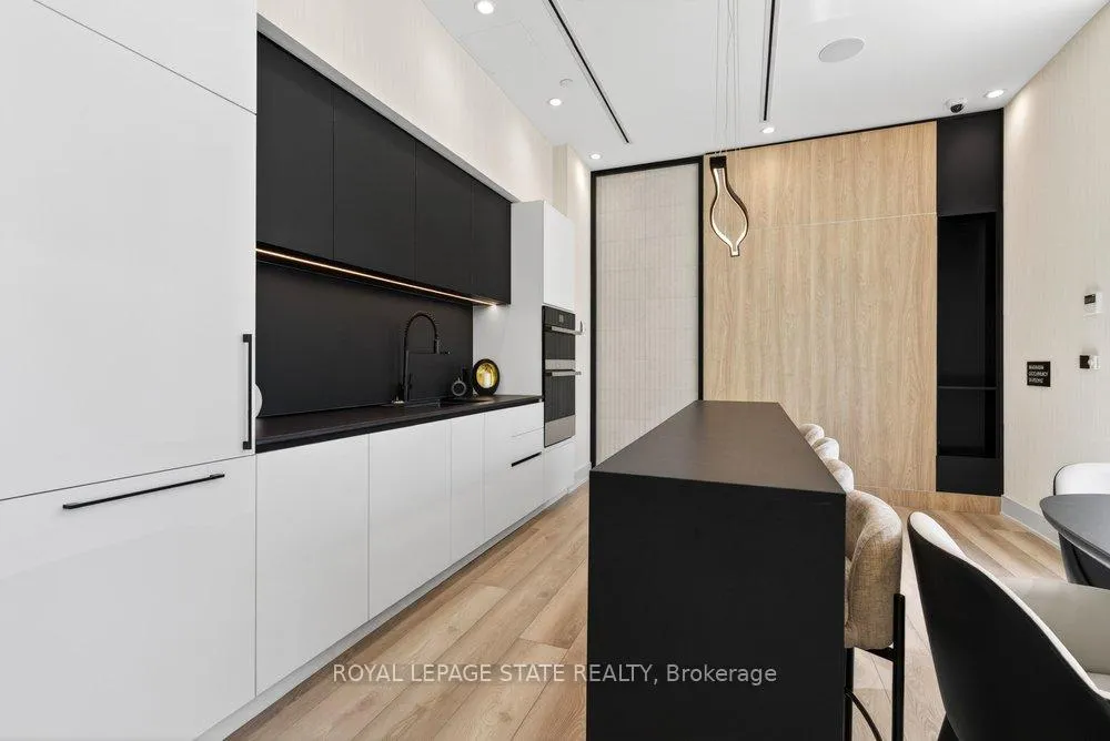 Photo 14 of Unit 207, 500 Plains Road E, Burlington, LaSalle — HOMEH