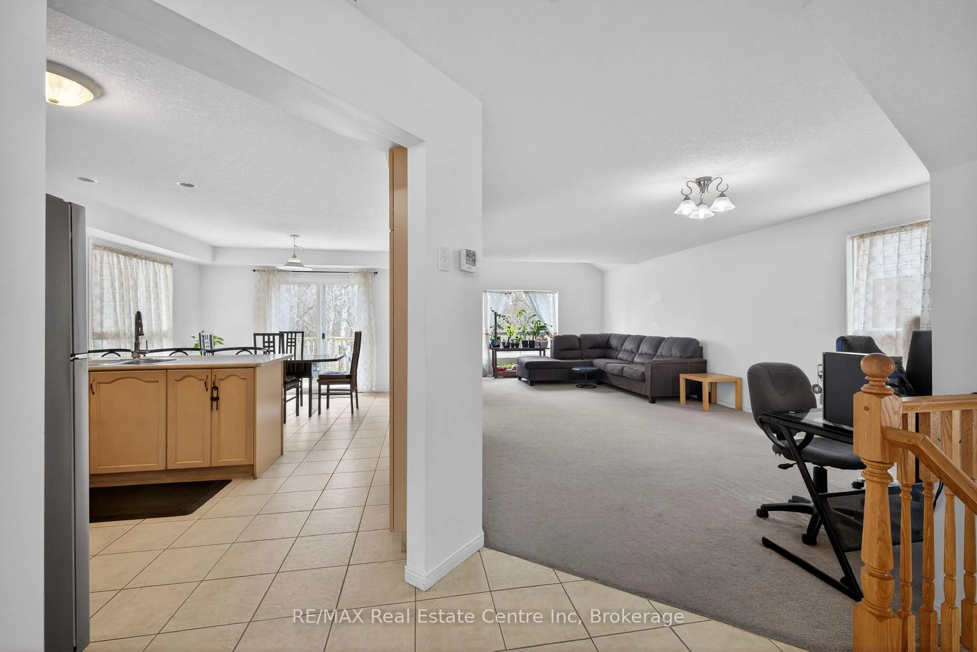 Photo 11 of 29 Milson Crescent, Guelph, Kortright Hills — HOMEH