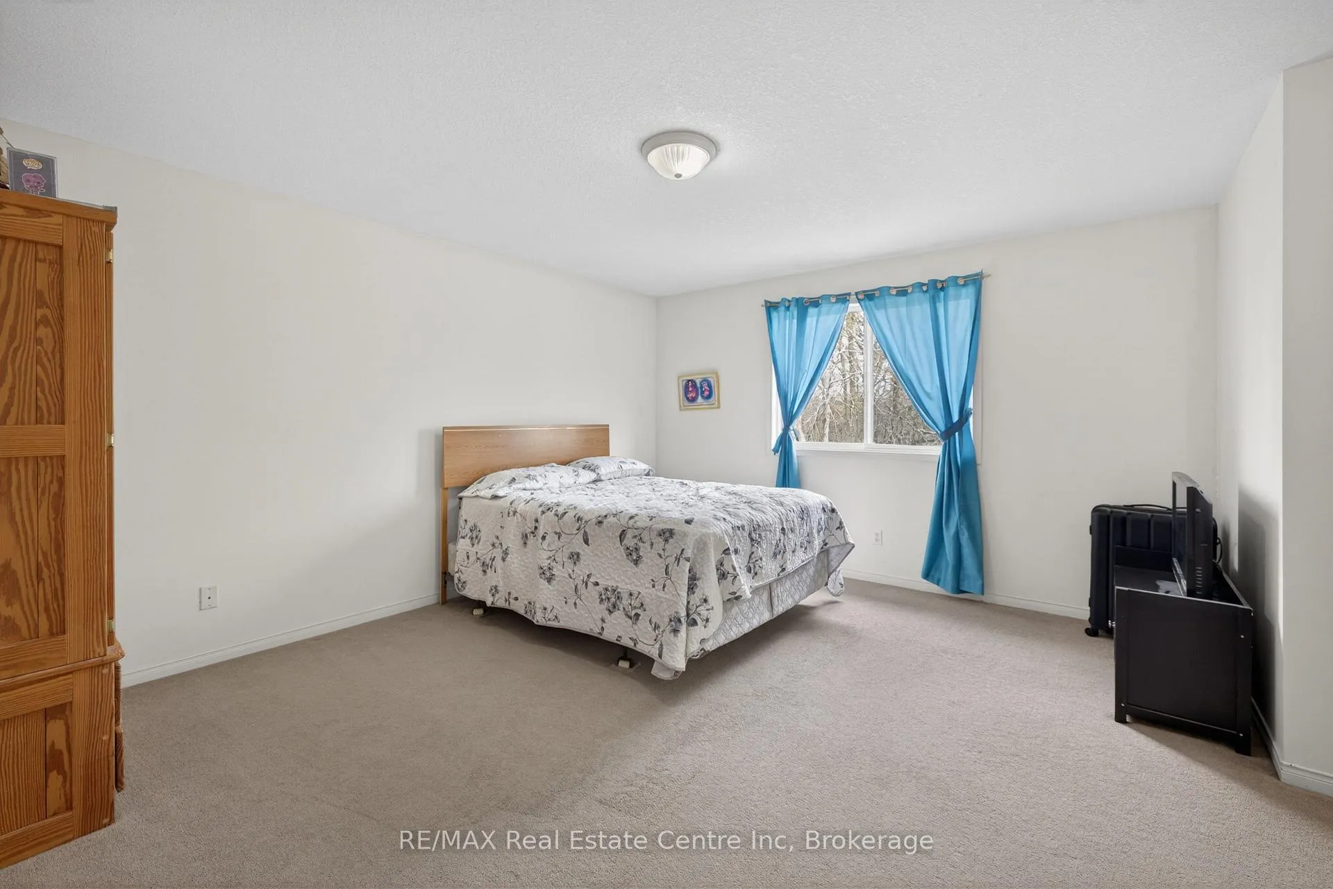 Photo 20 of 29 Milson Crescent, Guelph, Kortright Hills — HOMEH