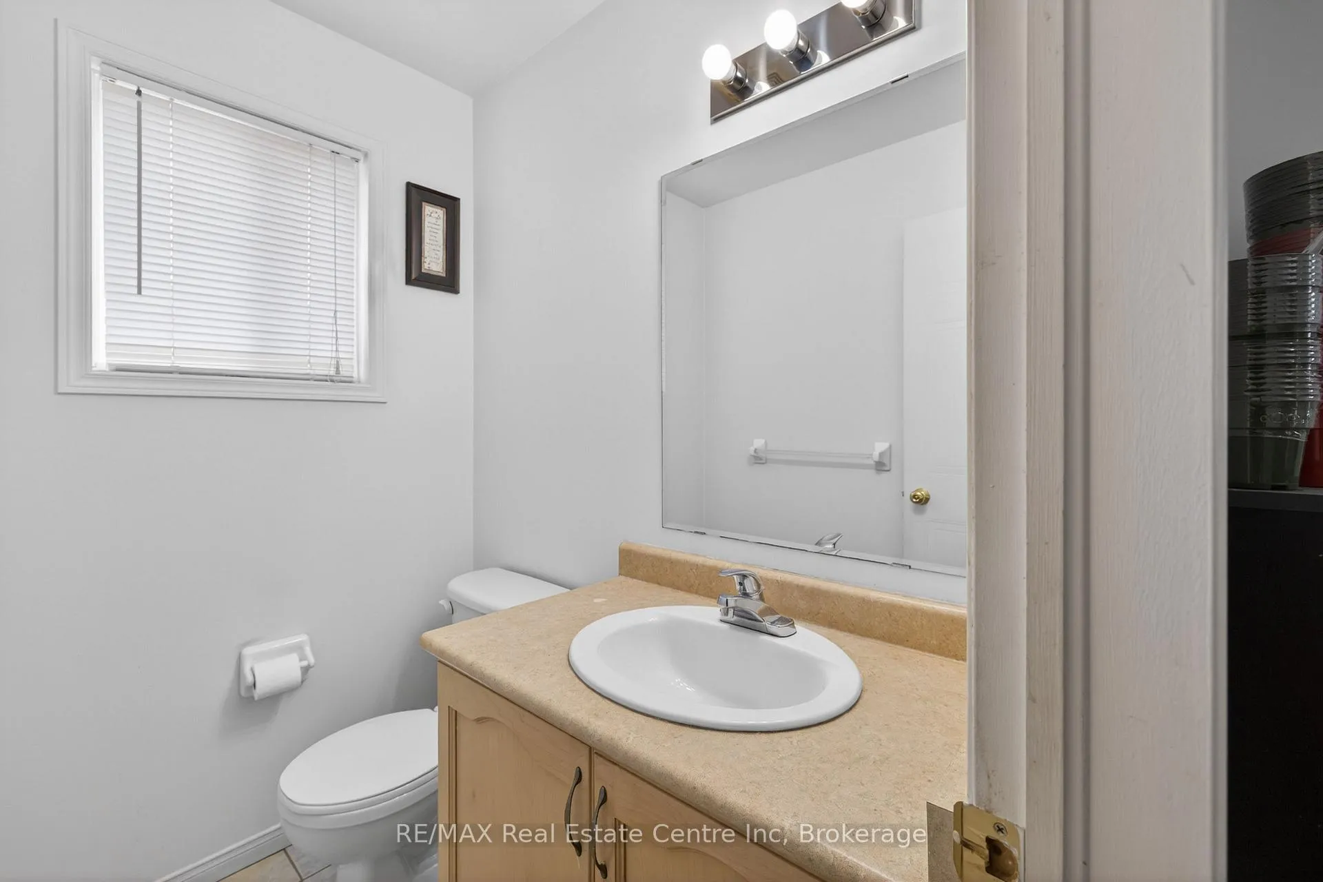 Photo 25 of 29 Milson Crescent, Guelph, Kortright Hills — HOMEH