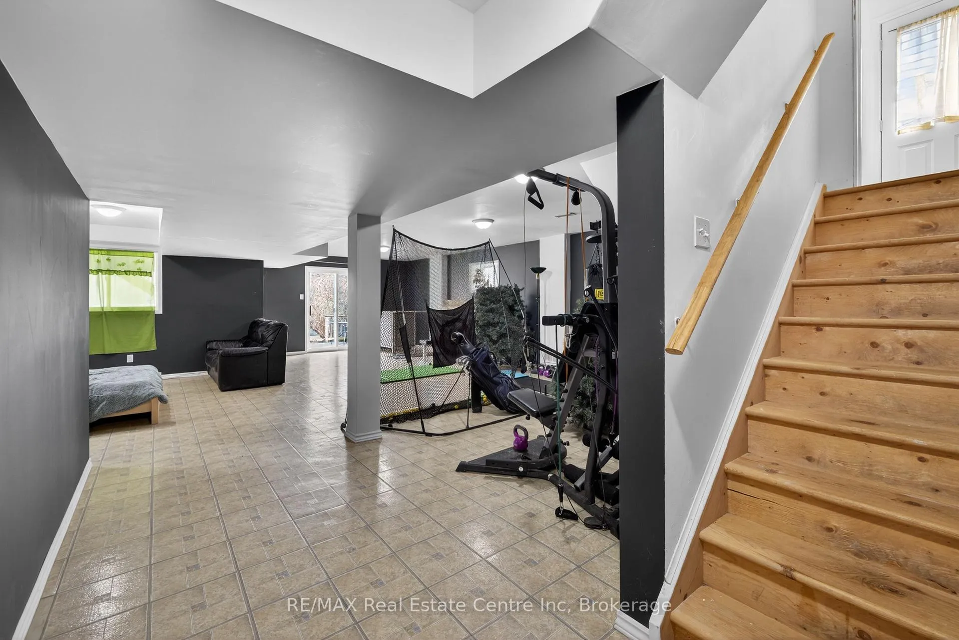 Photo 30 of 29 Milson Crescent, Guelph, Kortright Hills — HOMEH