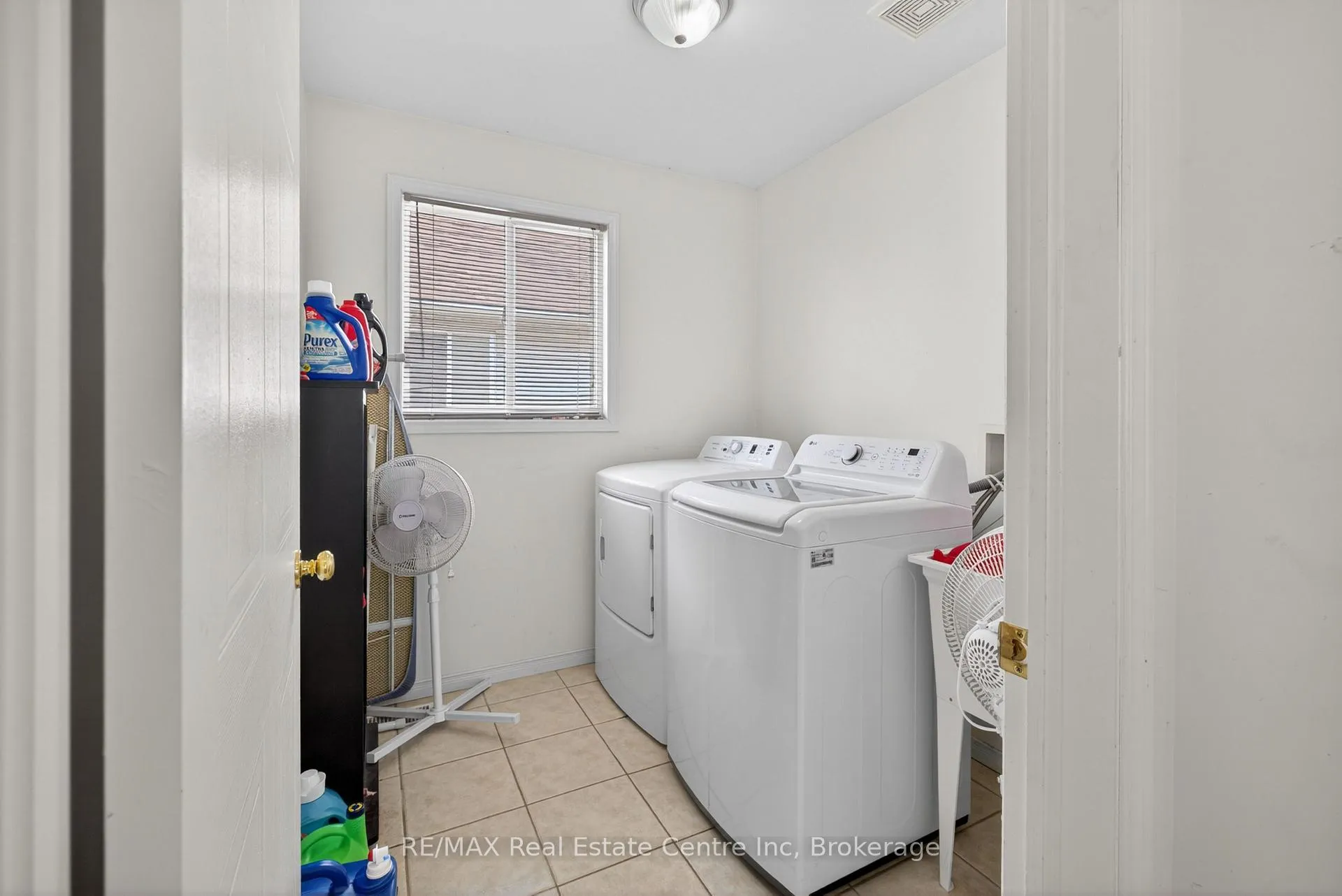 Photo 37 of 29 Milson Crescent, Guelph, Kortright Hills — HOMEH