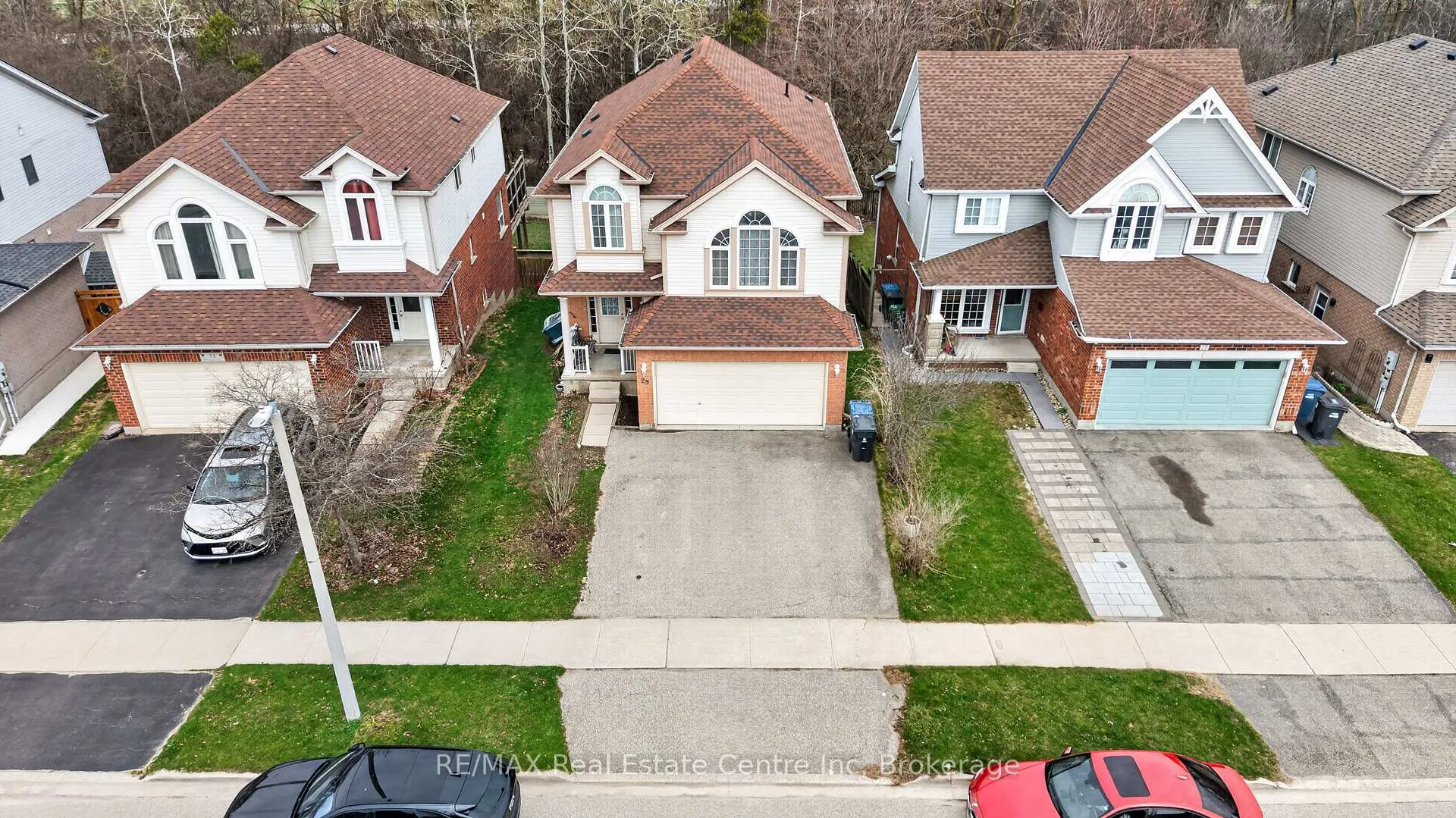 Photo 43 of 29 Milson Crescent, Guelph, Kortright Hills — HOMEH