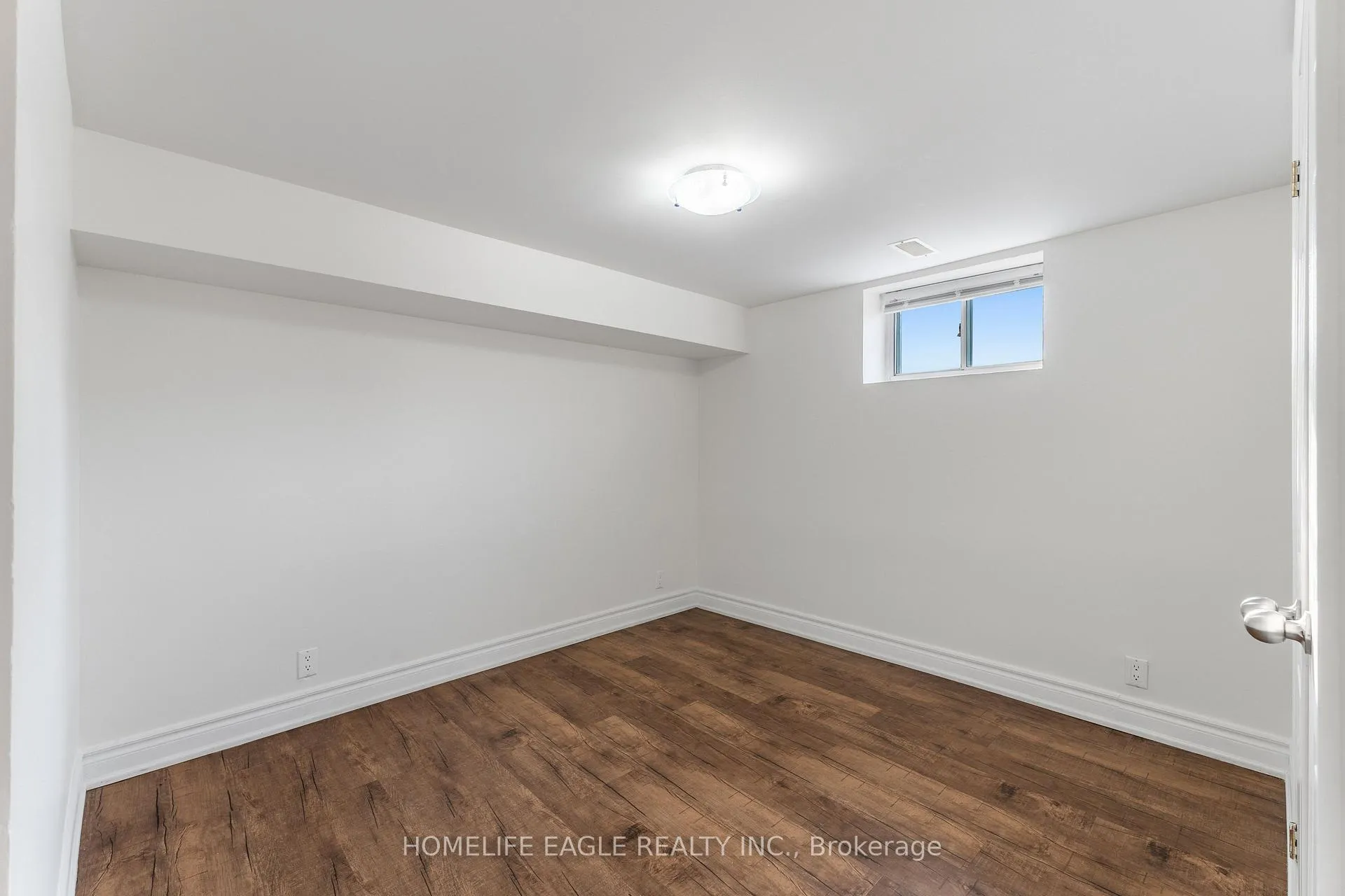 Photo 14 of 20 Maywood Park, Scarborough, Kennedy Park — HOMEH