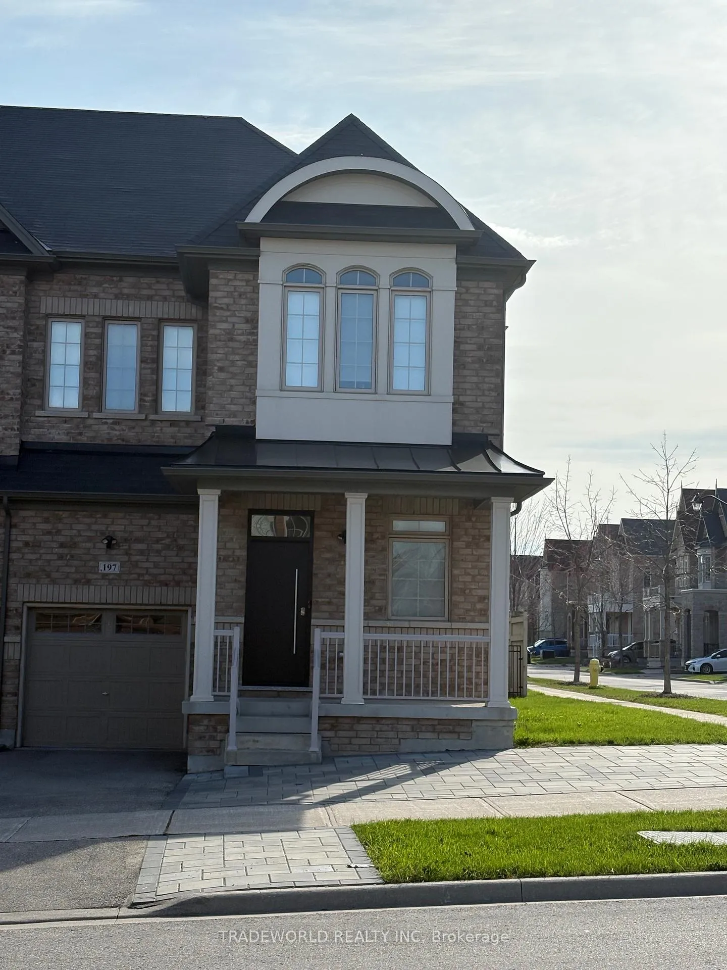 Front of 197 Harbord Street