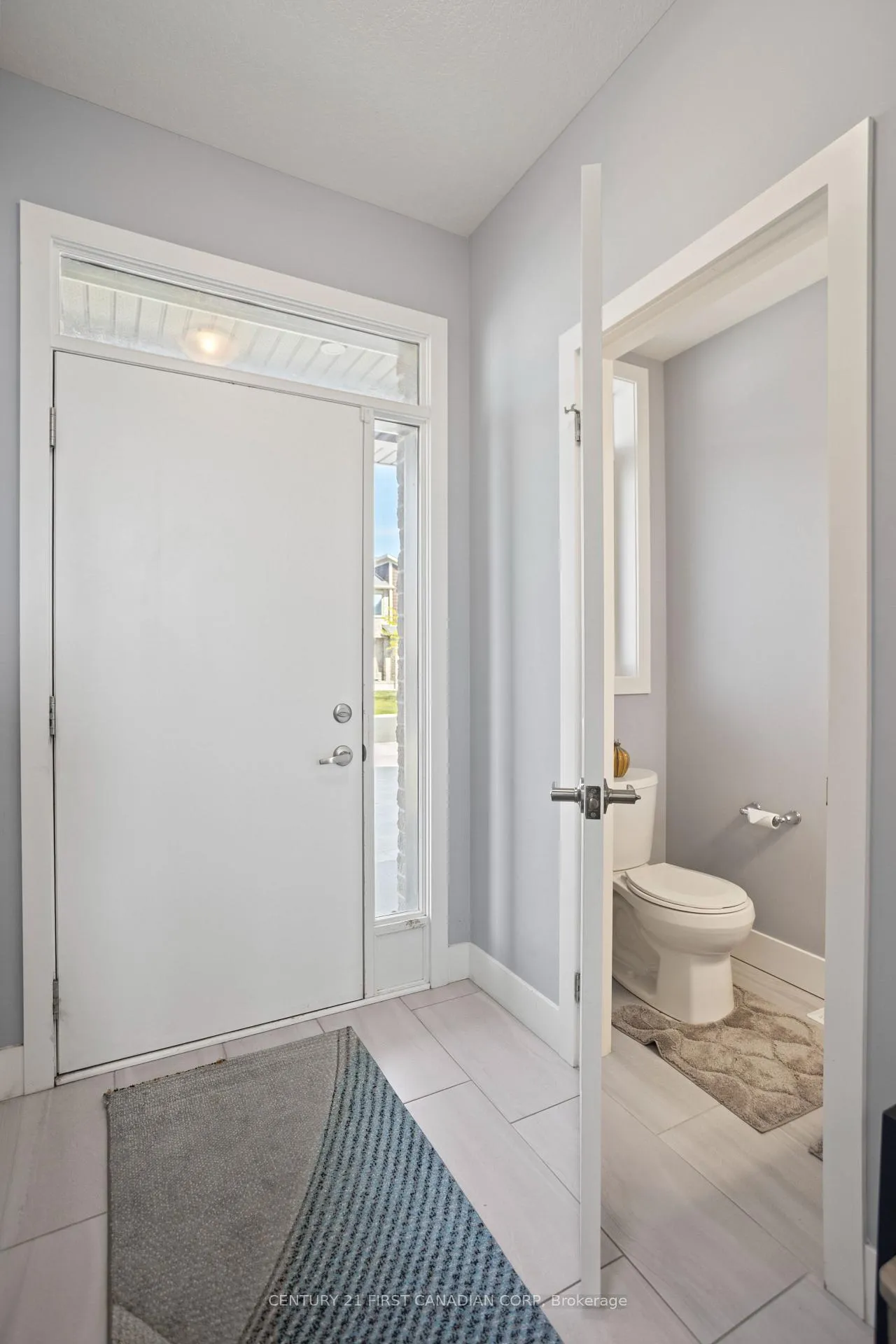 Photo 5 of 2428 Irish Moss Road, London, South U — HOMEH