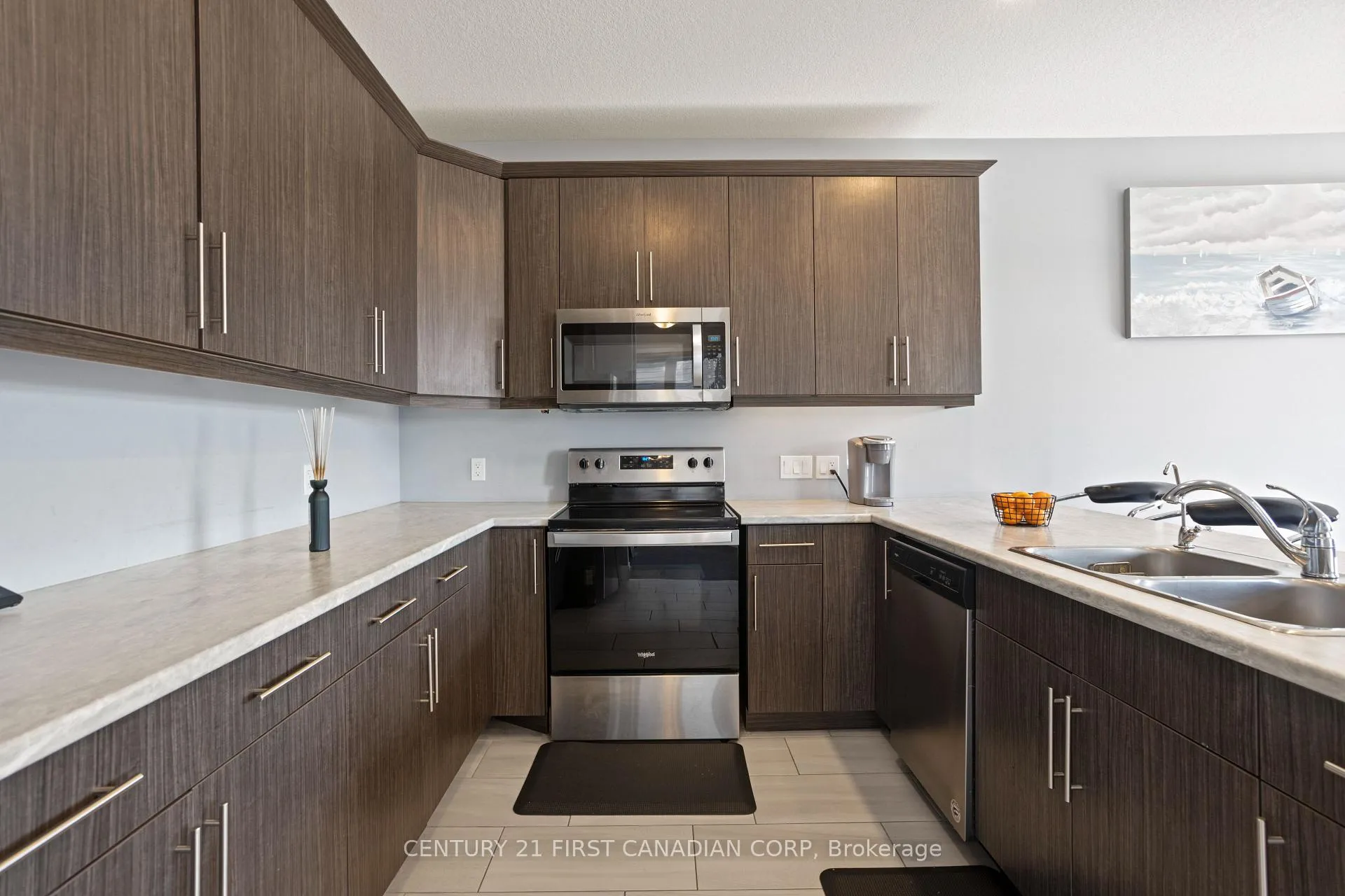 Photo 8 of 2428 Irish Moss Road, London, South U — HOMEH