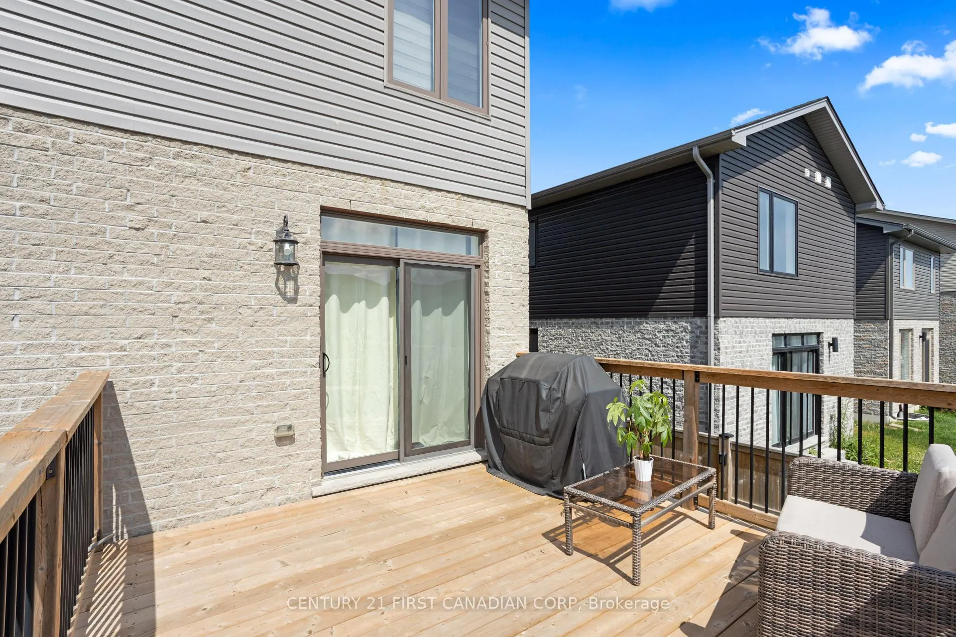 Photo 34 of 2428 Irish Moss Road, London, South U — HOMEH