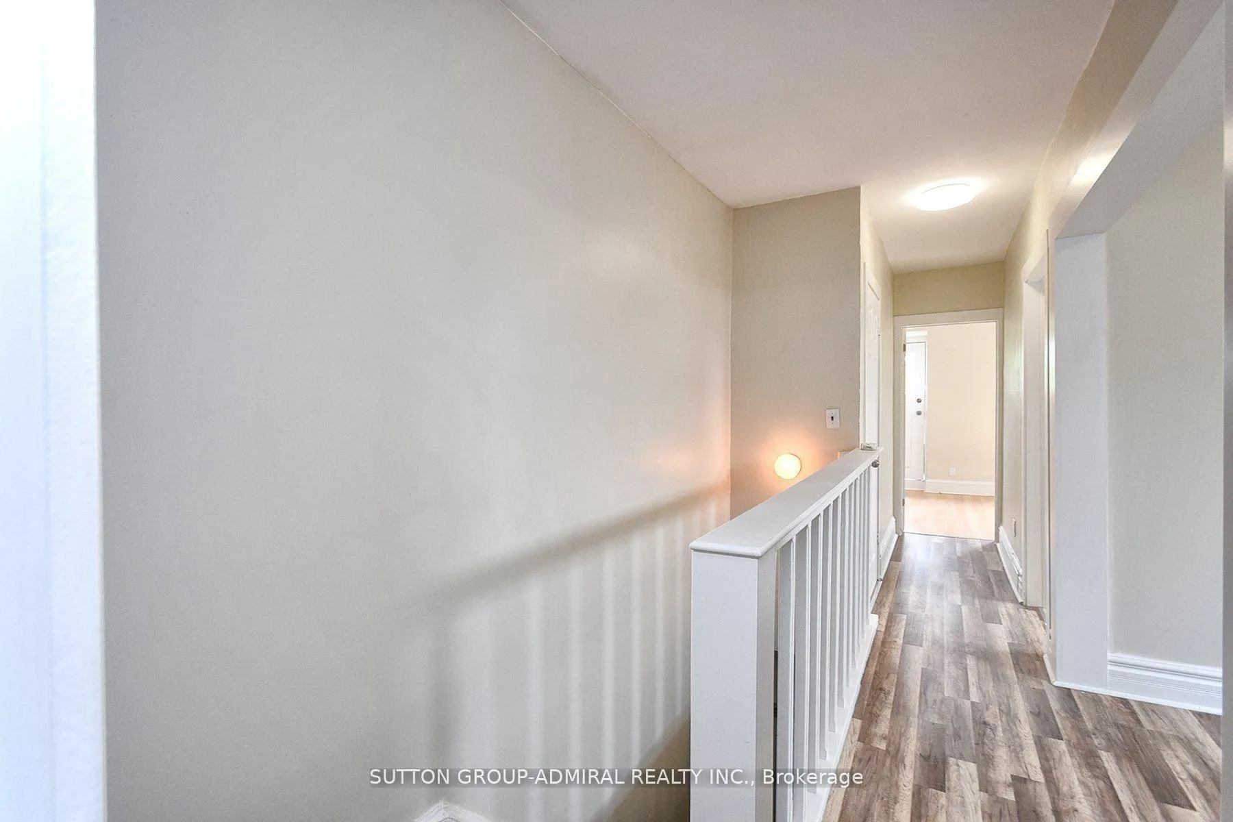 Photo 8 of Unit Upper#2, 1932 Queen Street, Toronto, The Beaches — HOMEH