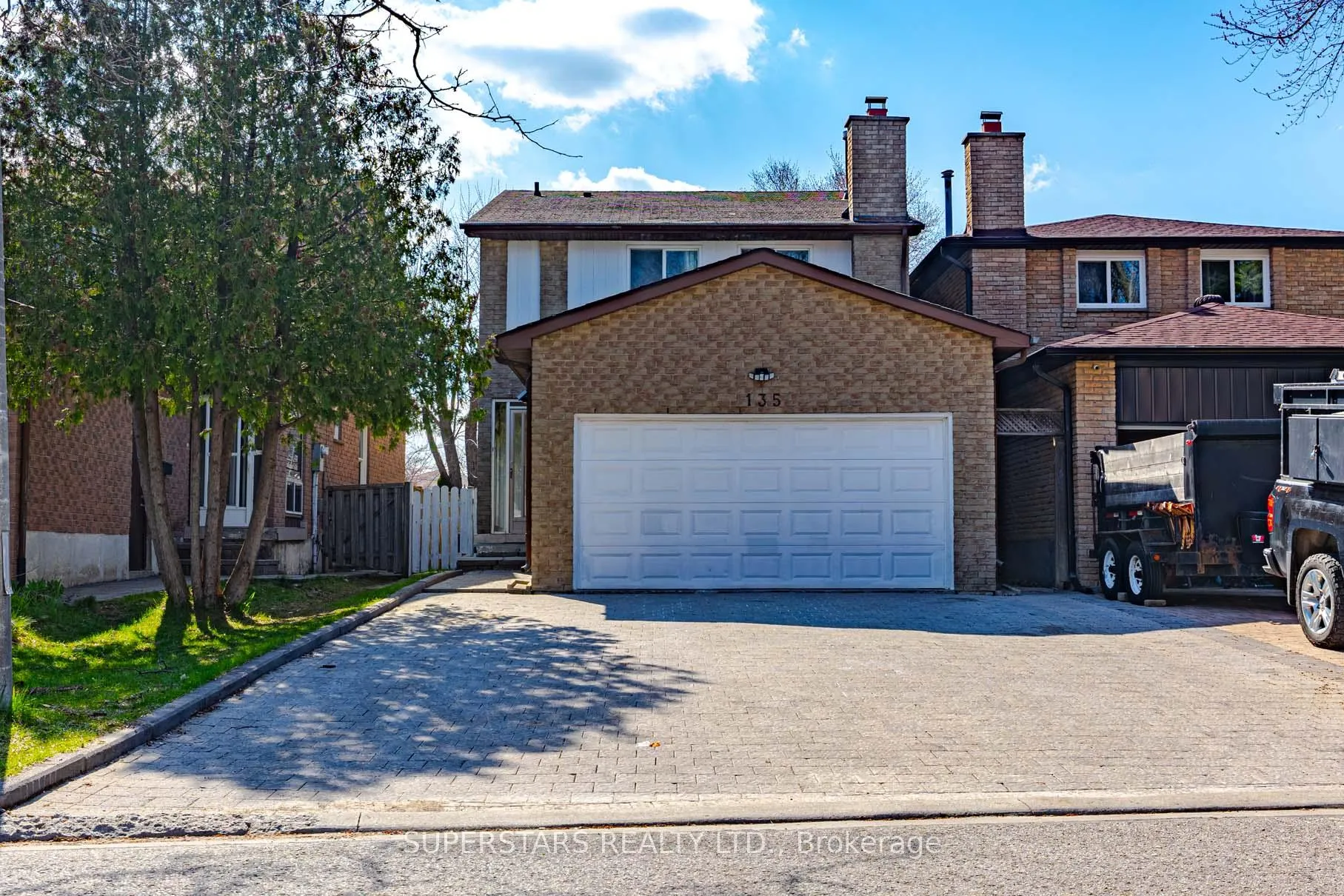 Front of 135 Appleby Crescent