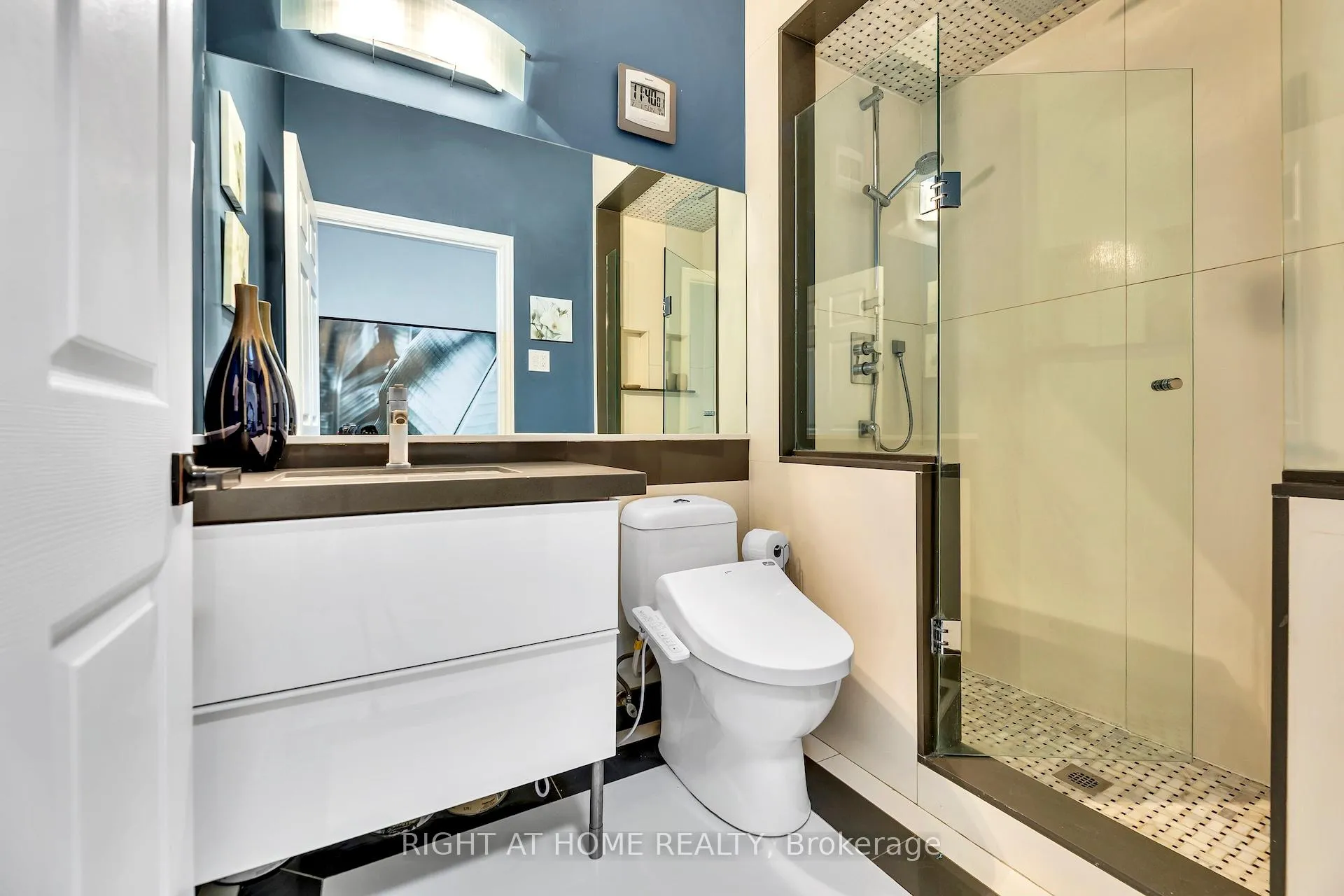 Photo 25 of 600 Henderson Drive, Aurora, Aurora Highlands — HOMEH
