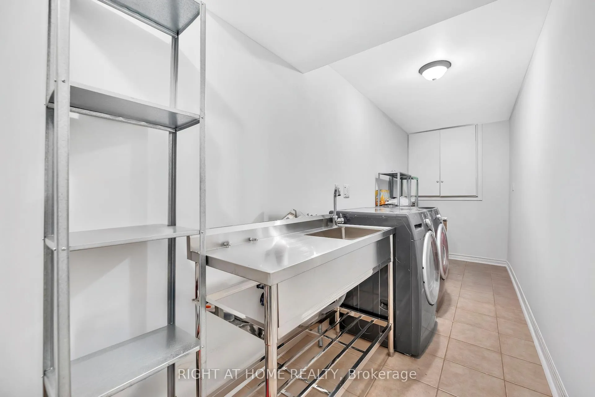 Photo 37 of 600 Henderson Drive, Aurora, Aurora Highlands — HOMEH