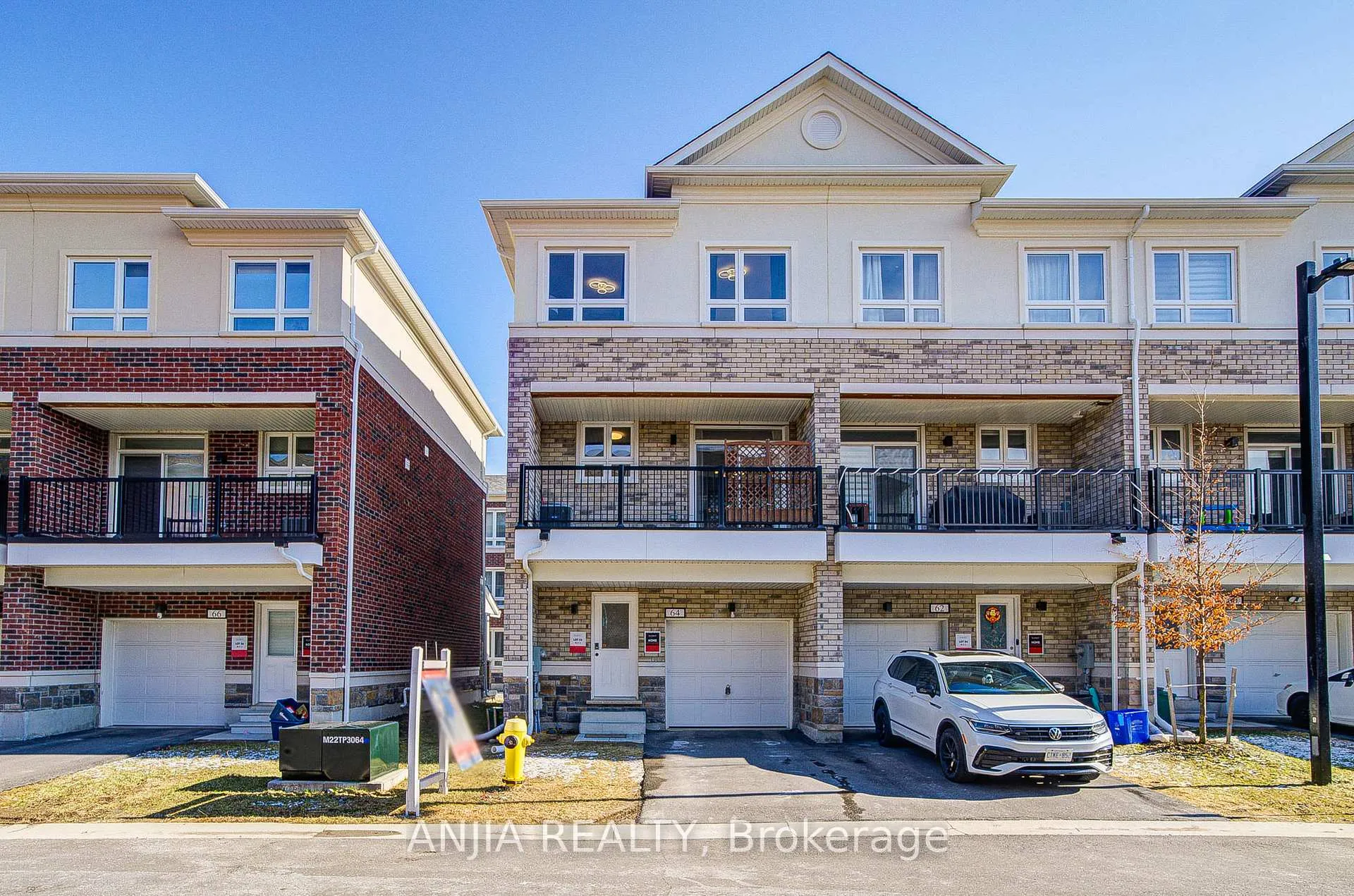 Photo 2 of 64 Chicago Lane, Markham, Wismer — HOMEH