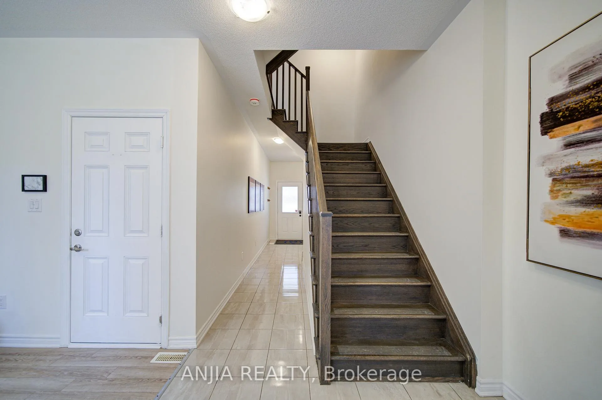 Photo 10 of 64 Chicago Lane, Markham, Wismer — HOMEH