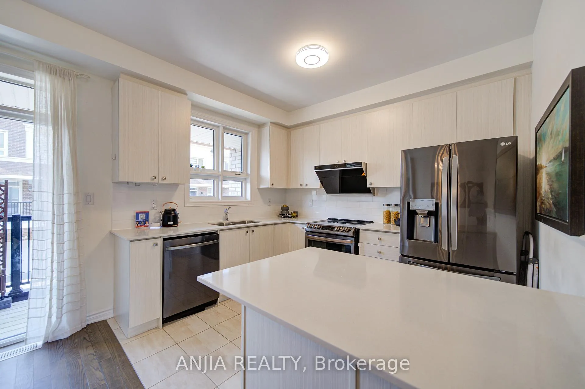 Photo 17 of 64 Chicago Lane, Markham, Wismer — HOMEH
