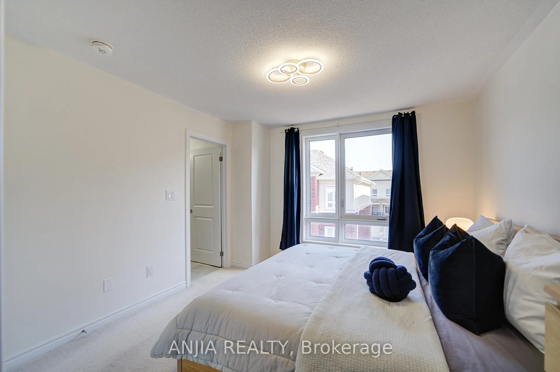 Photo 34 of 64 Chicago Lane, Markham, Wismer — HOMEH