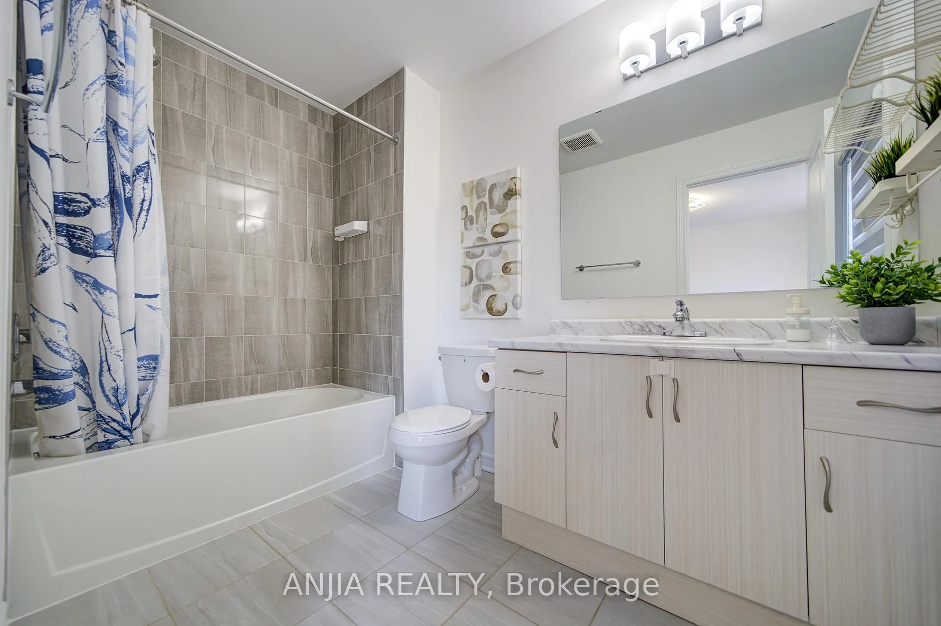 Photo 37 of 64 Chicago Lane, Markham, Wismer — HOMEH