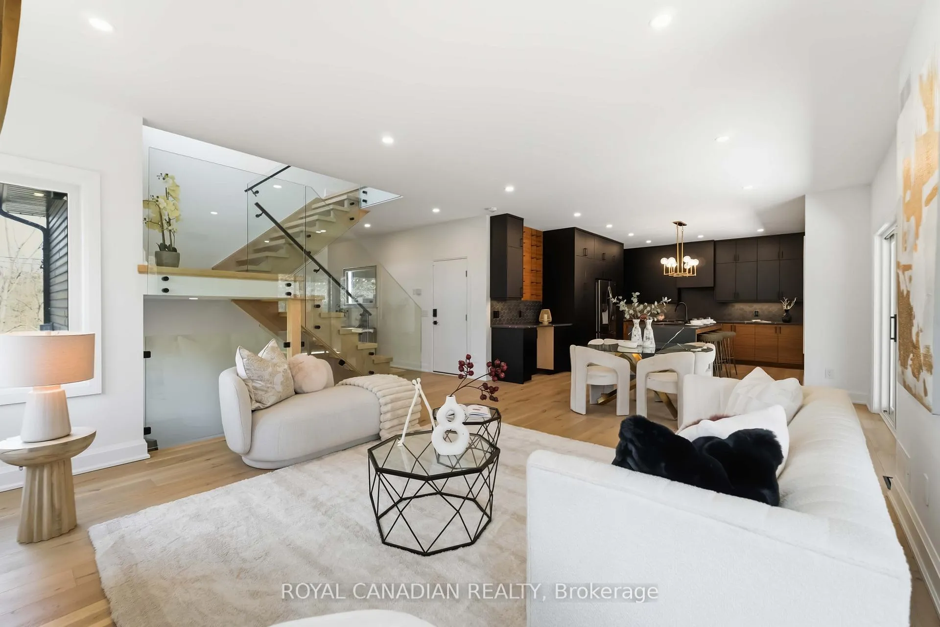 Photo 6 of 119 Welland Vale Road, St. Catharines, Grapeview — HOMEH
