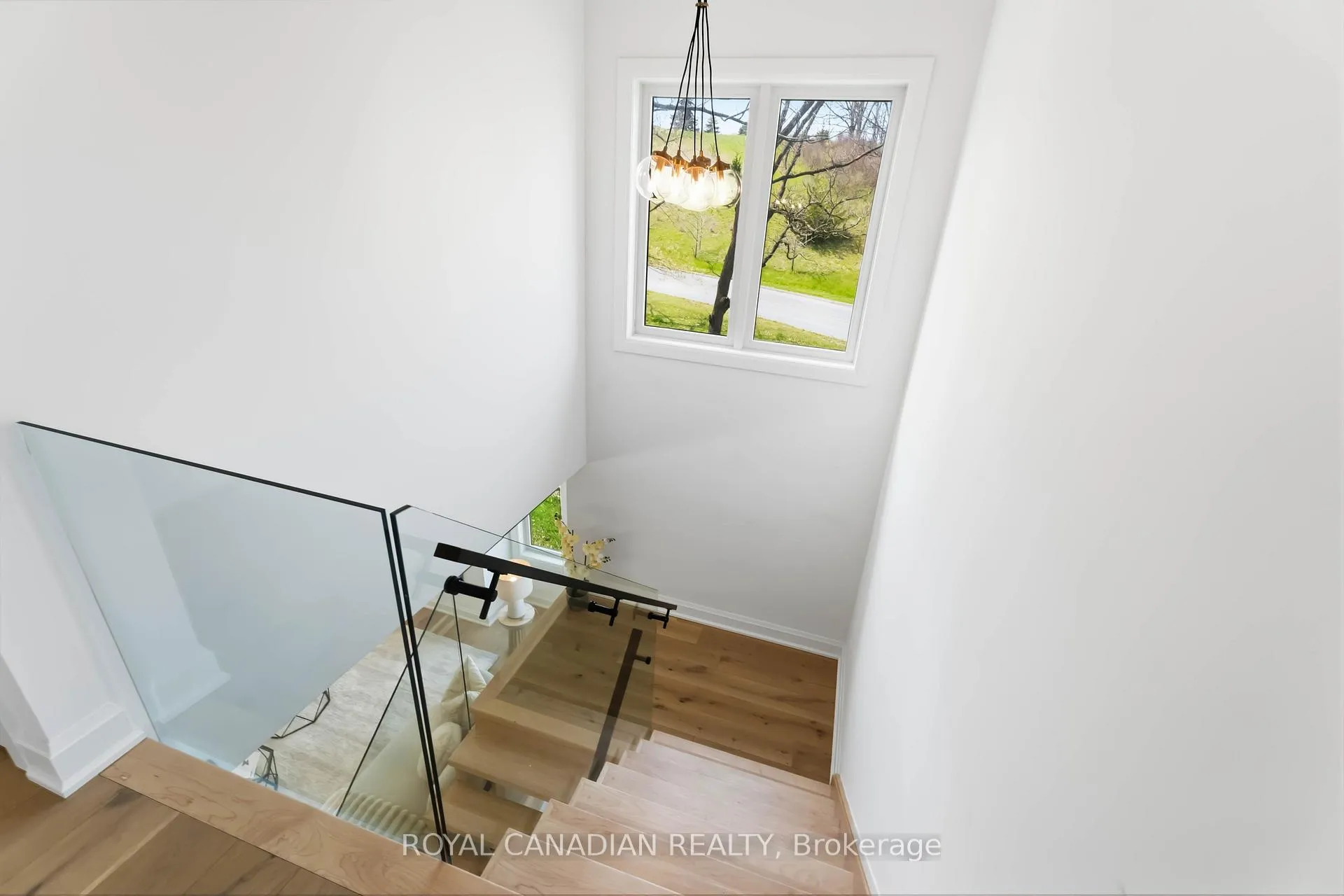 Photo 22 of 119 Welland Vale Road, St. Catharines, Grapeview — HOMEH