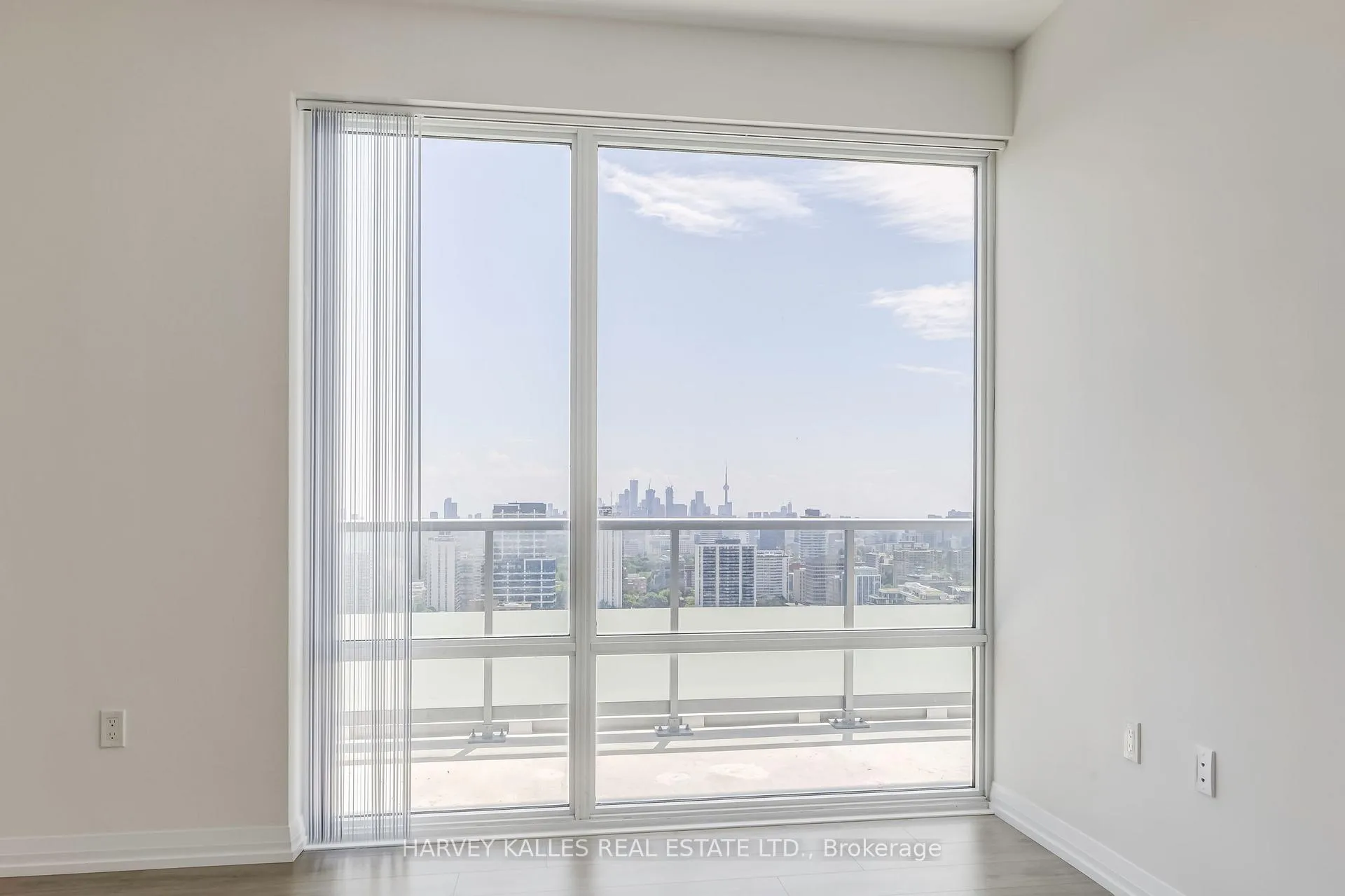 Photo 12 of Unit PH19, 50 Dunfield Avenue, Toronto, Mount Pleasant West — HOMEH