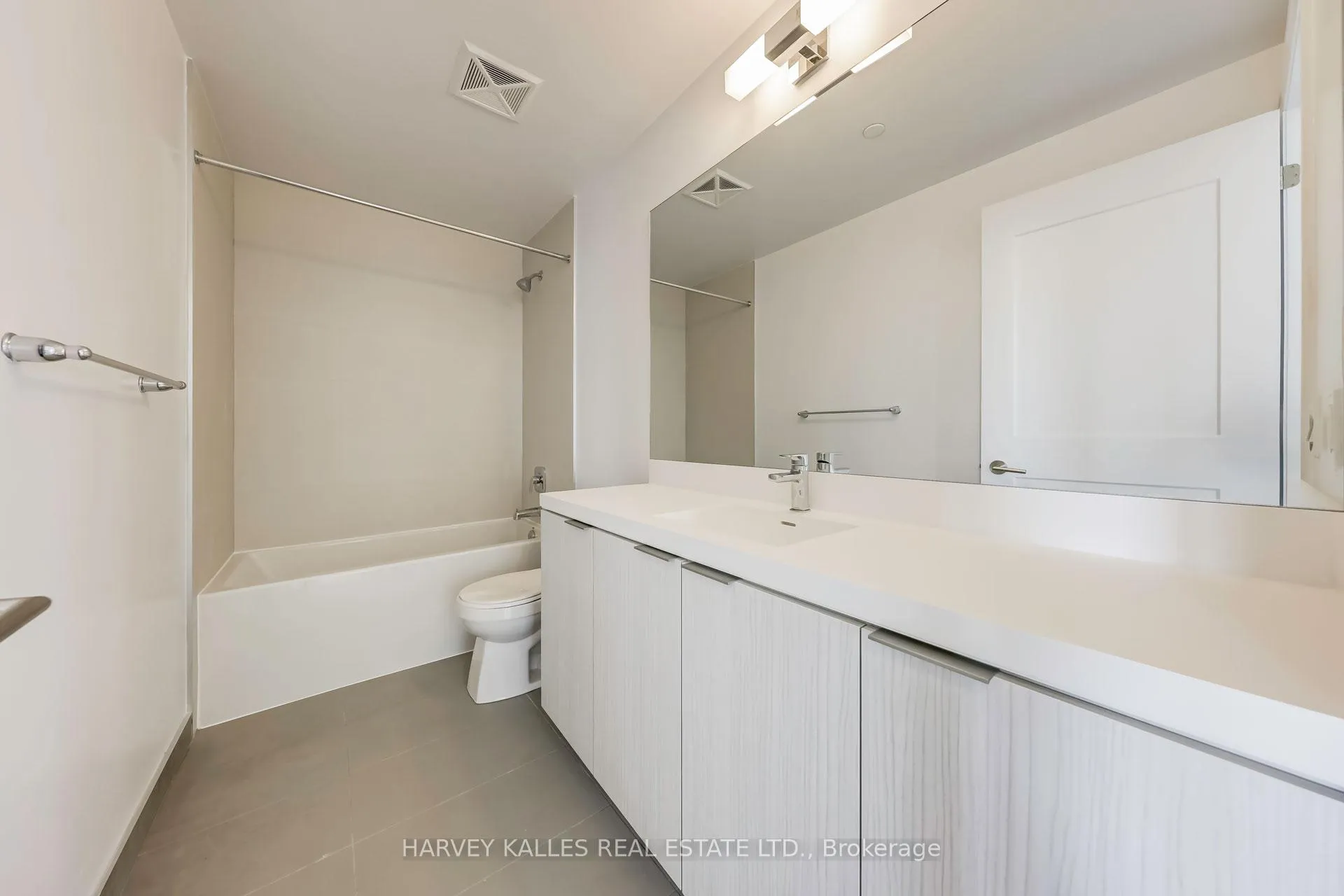 Photo 14 of Unit PH19, 50 Dunfield Avenue, Toronto, Mount Pleasant West — HOMEH
