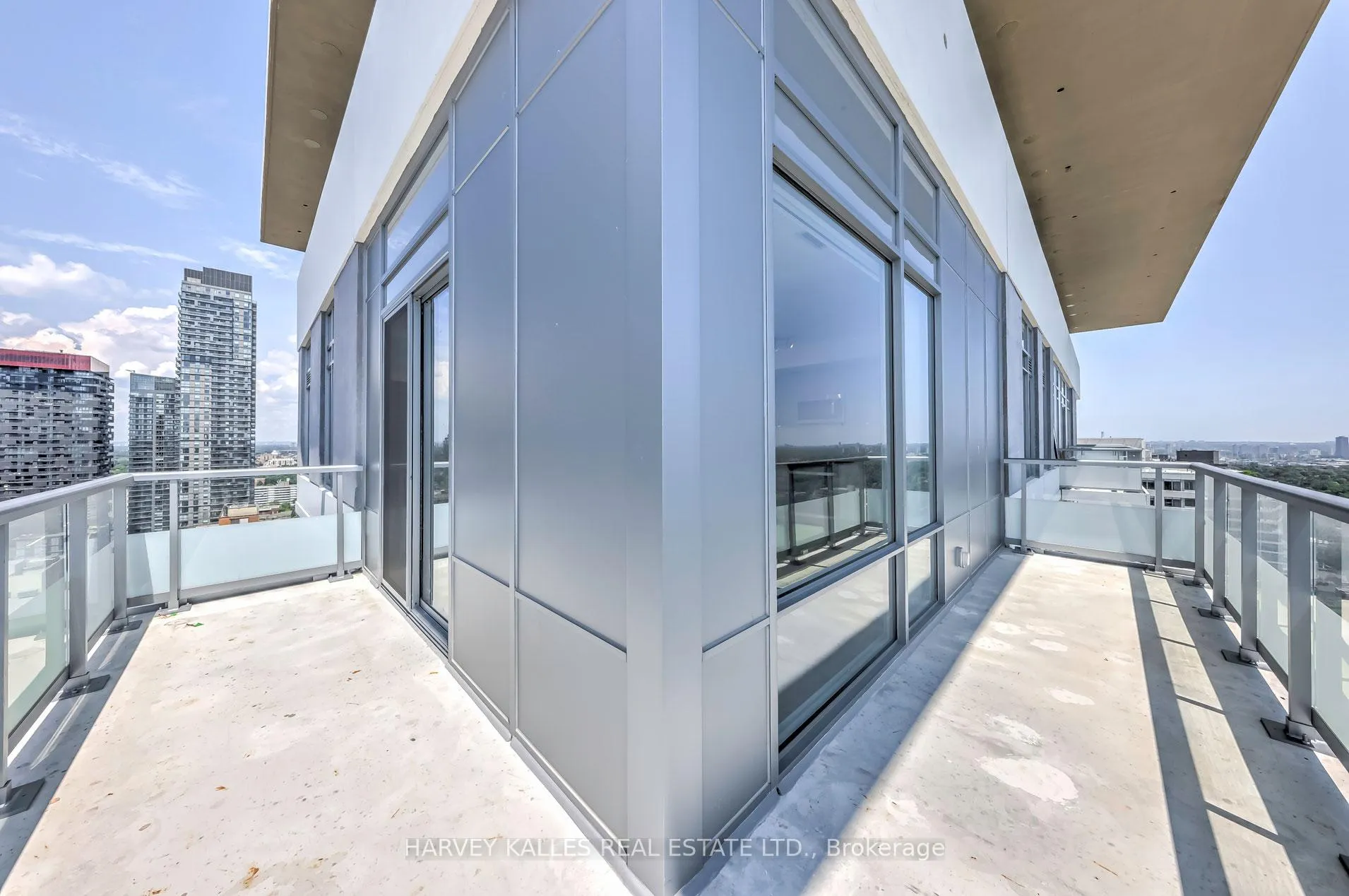 Photo 15 of Unit PH19, 50 Dunfield Avenue, Toronto, Mount Pleasant West — HOMEH
