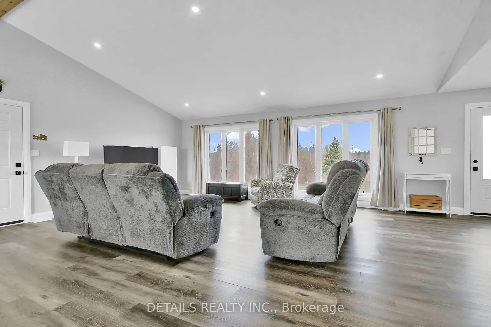Photo 8 of 1408 Merkley Road, North Dundas, North Dundas (Mountain) Twp — HOMEH